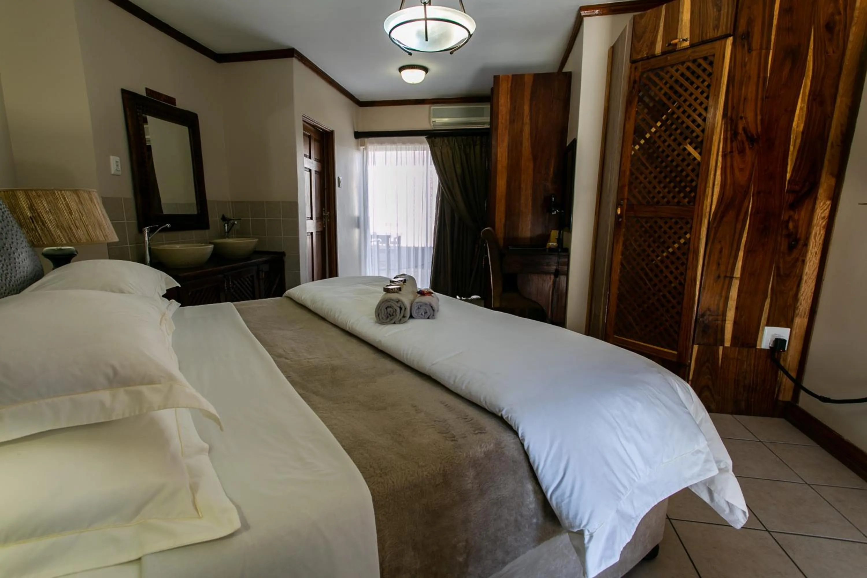 Bed in Royl Court Guesthouse