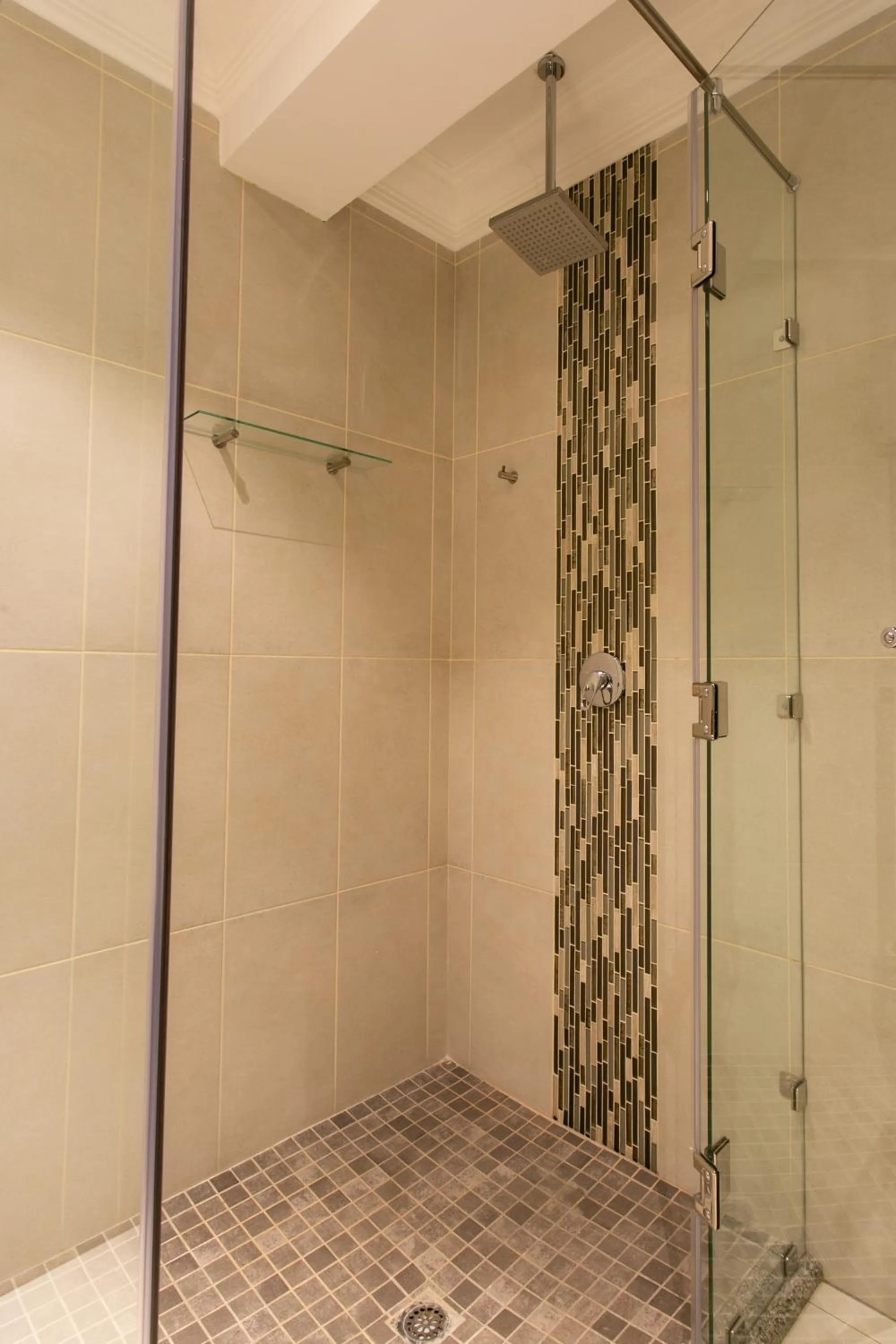 Royl Court Guesthouse