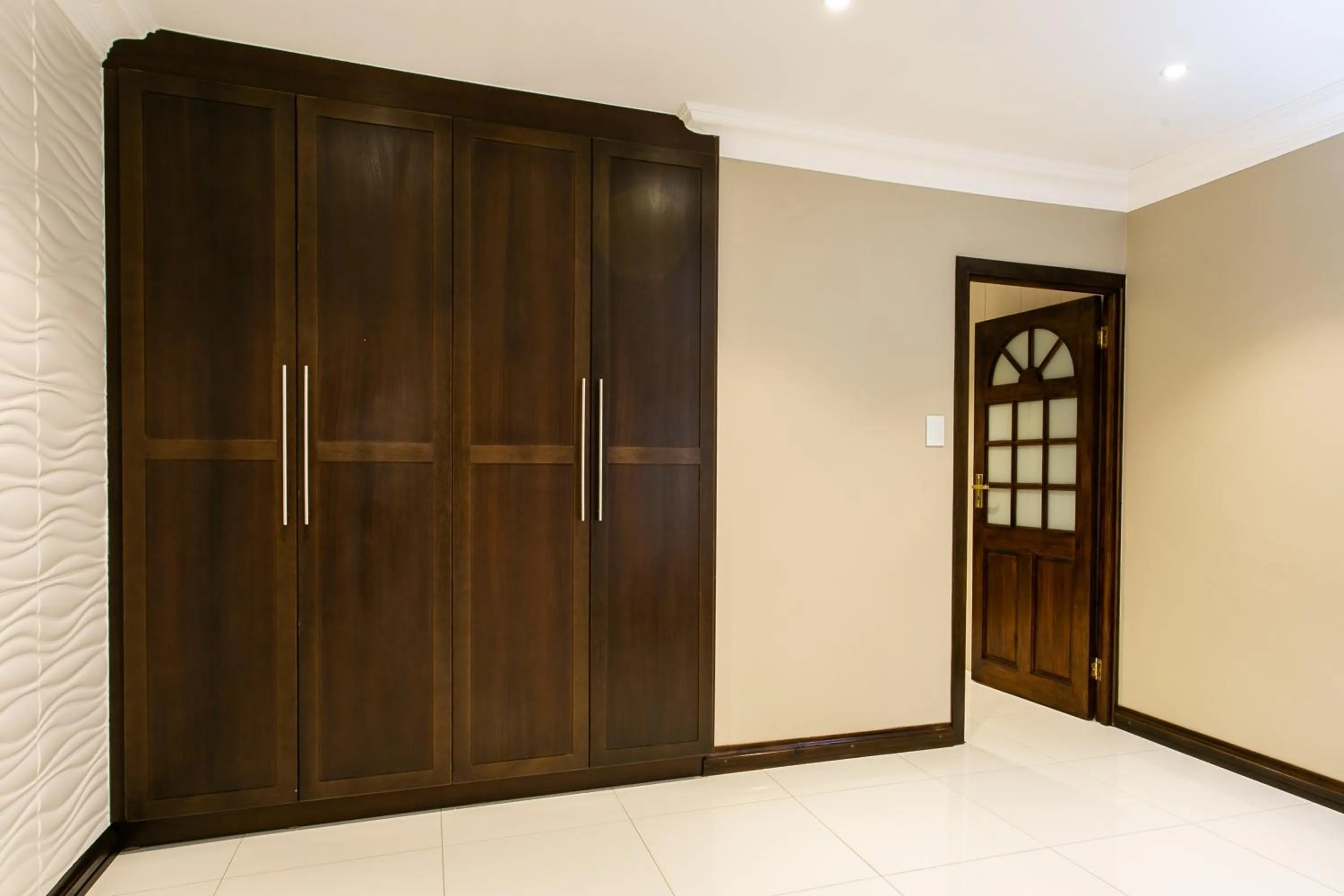 Royl Court Guesthouse
