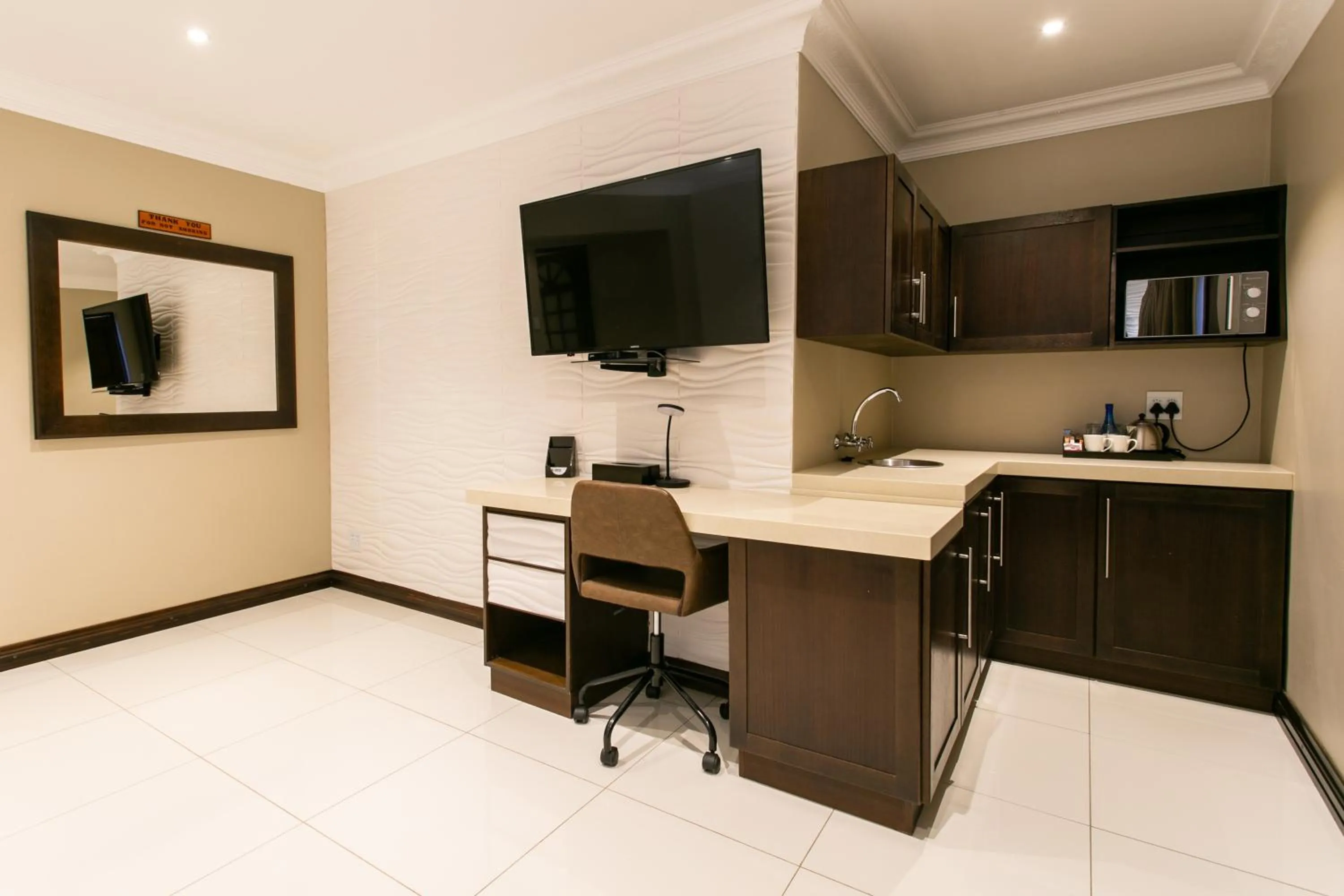 Royl Court Guesthouse
