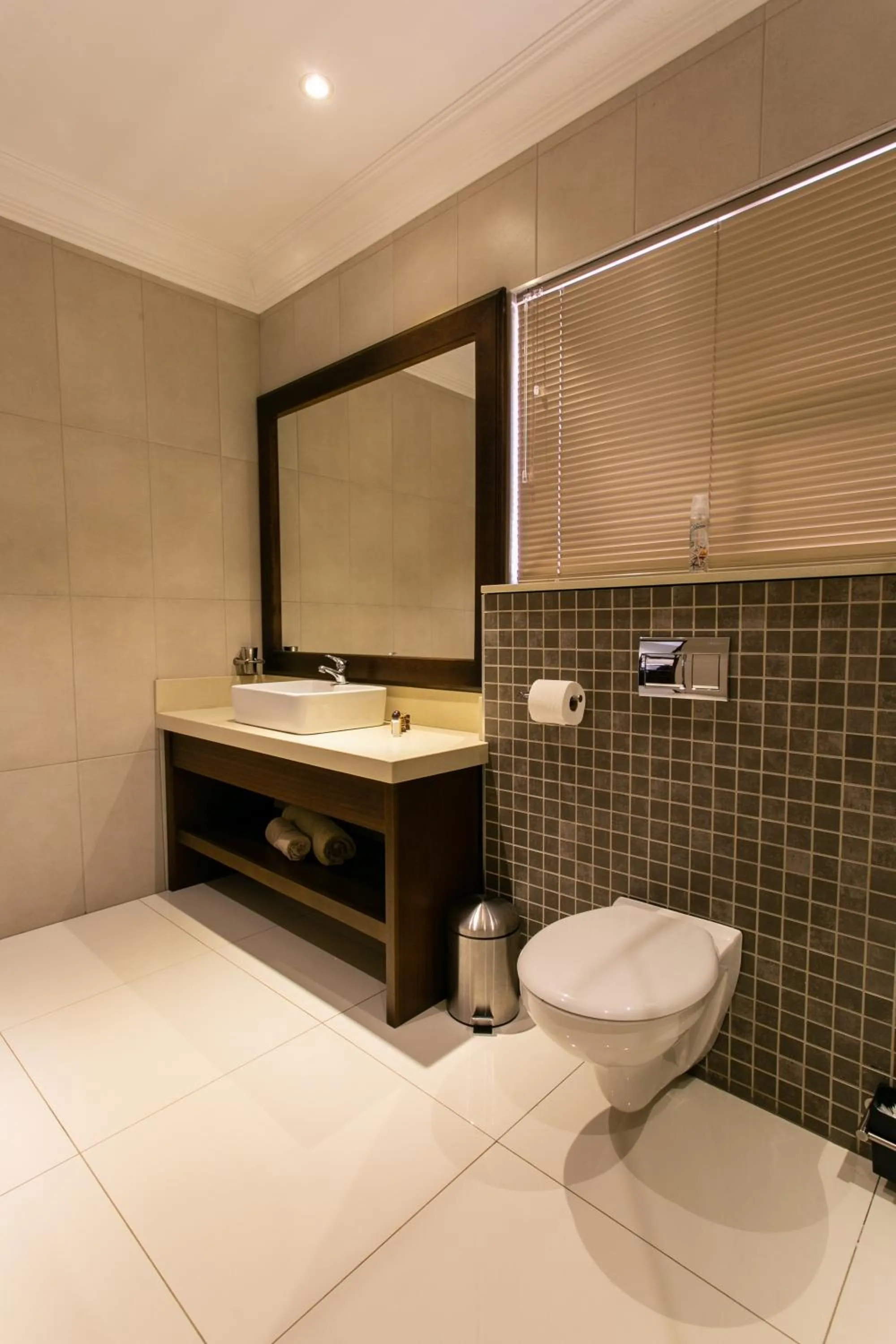 Royl Court Guesthouse