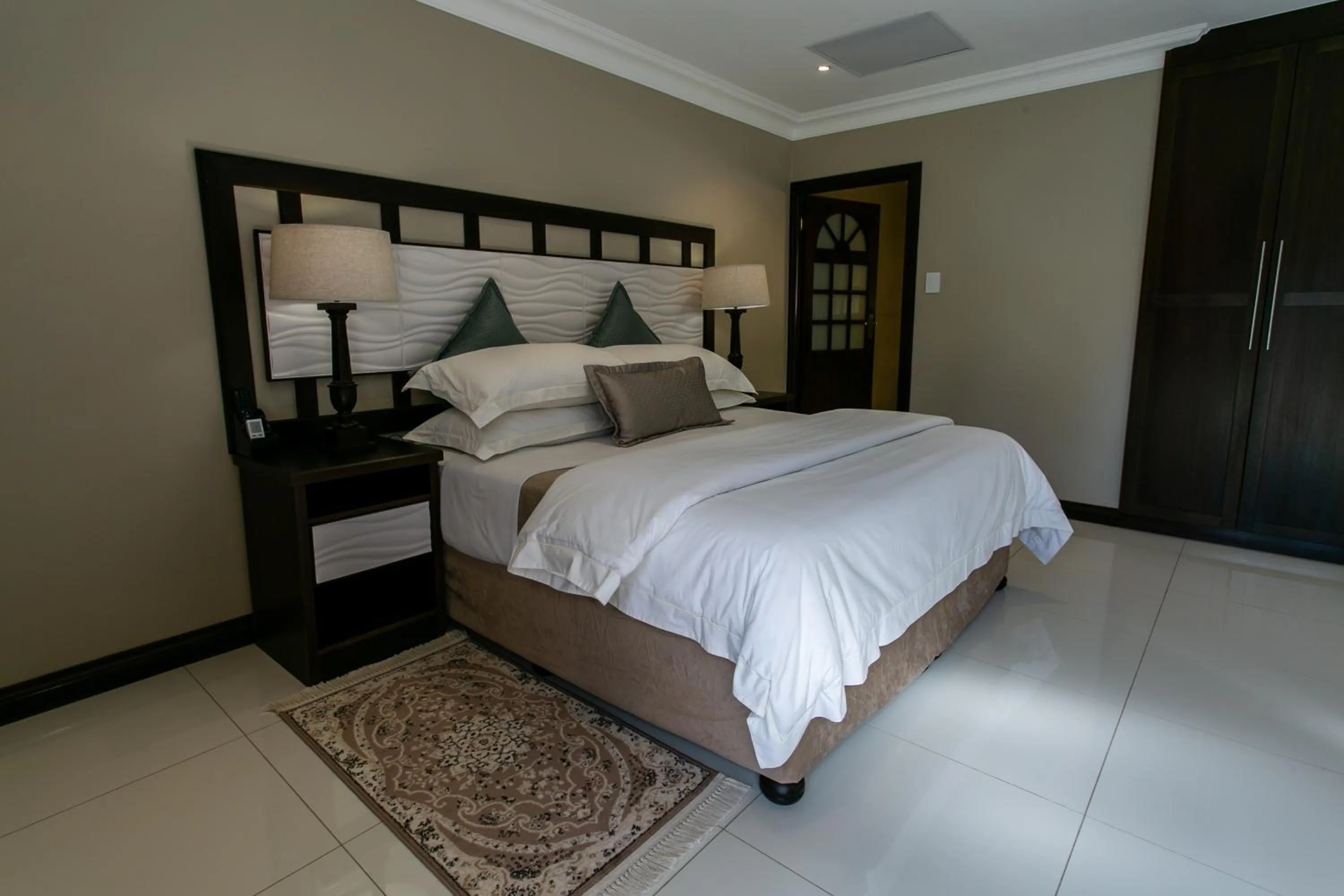 Bed in Royl Court Guesthouse