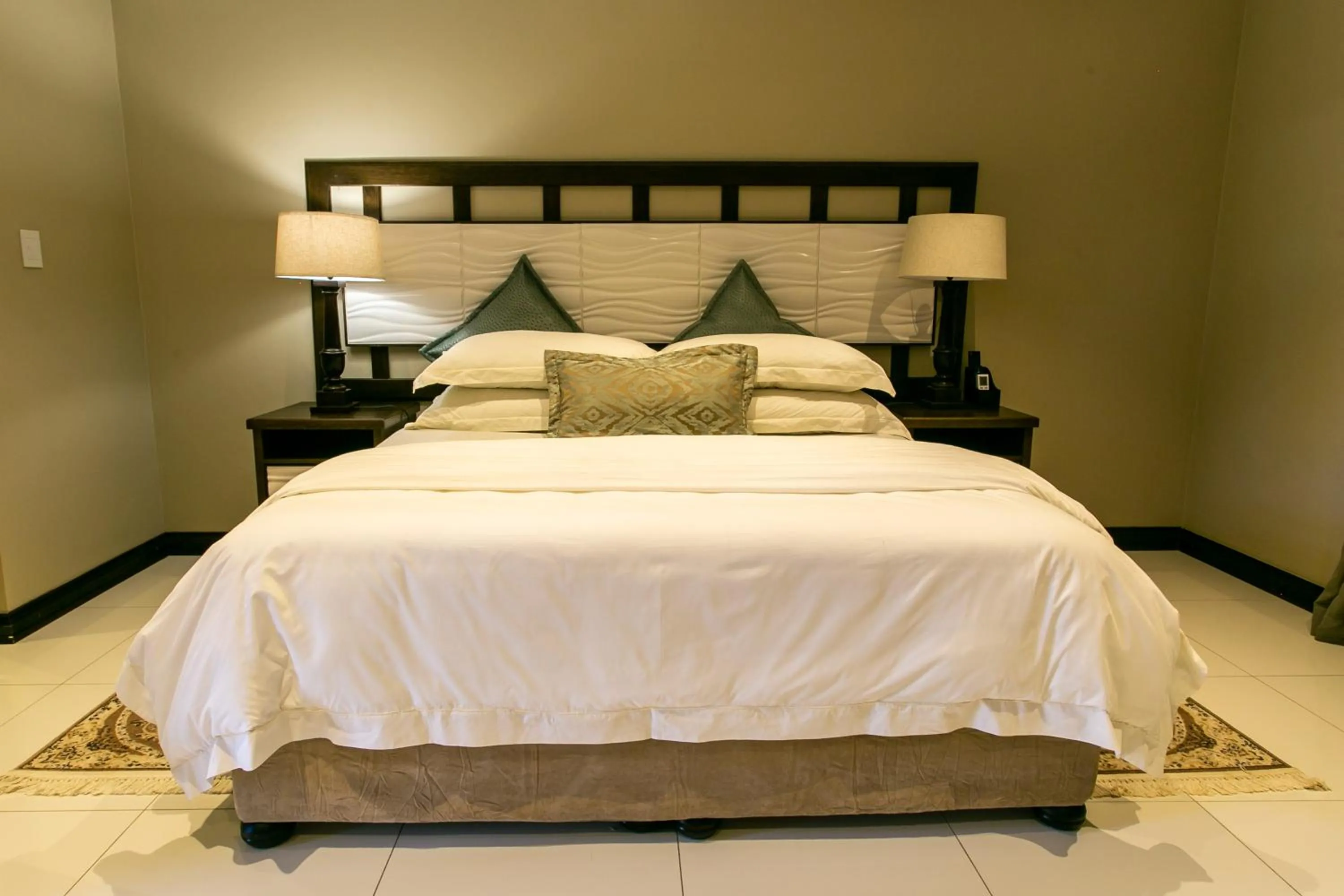 Bed in Royl Court Guesthouse