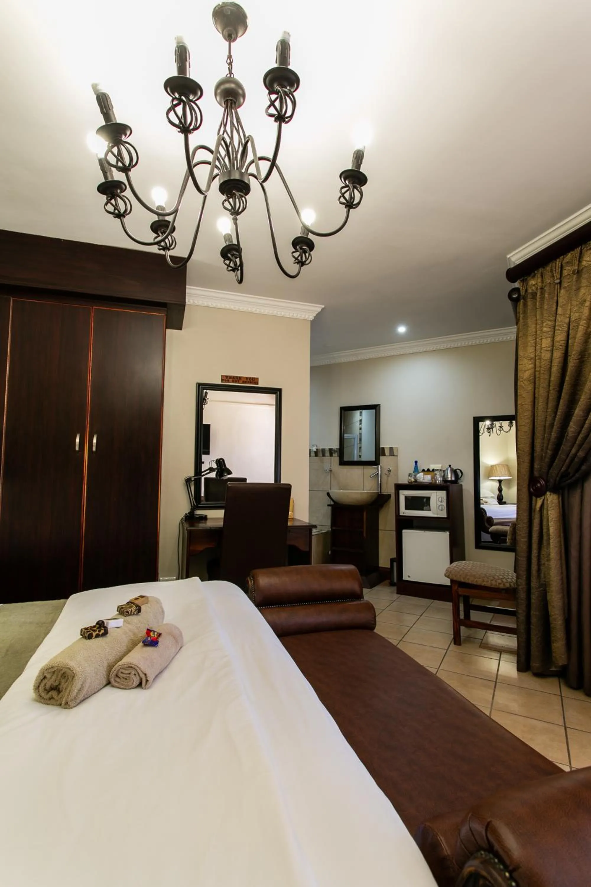 Bed in Royl Court Guesthouse