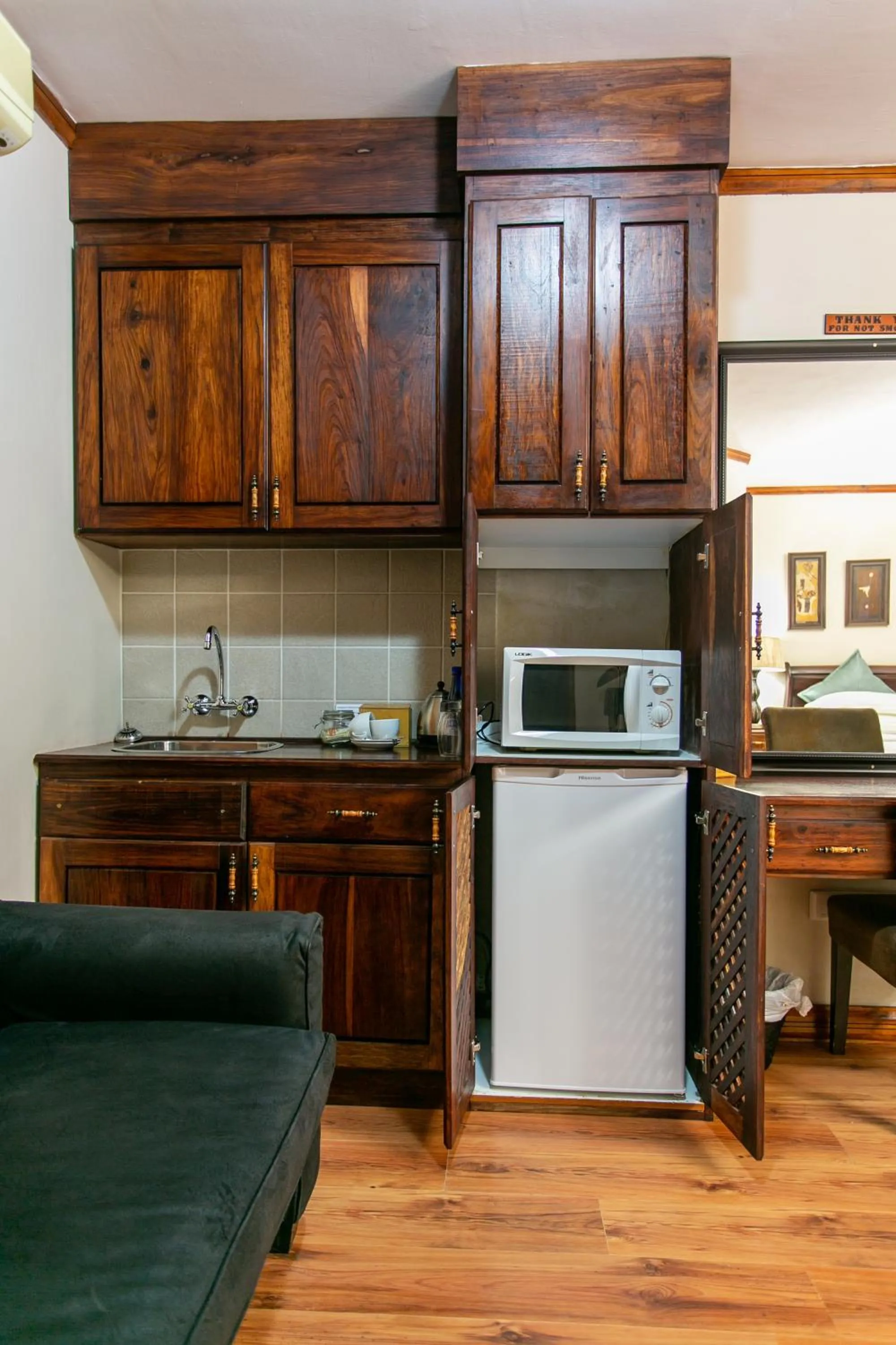 Royl Court Guesthouse