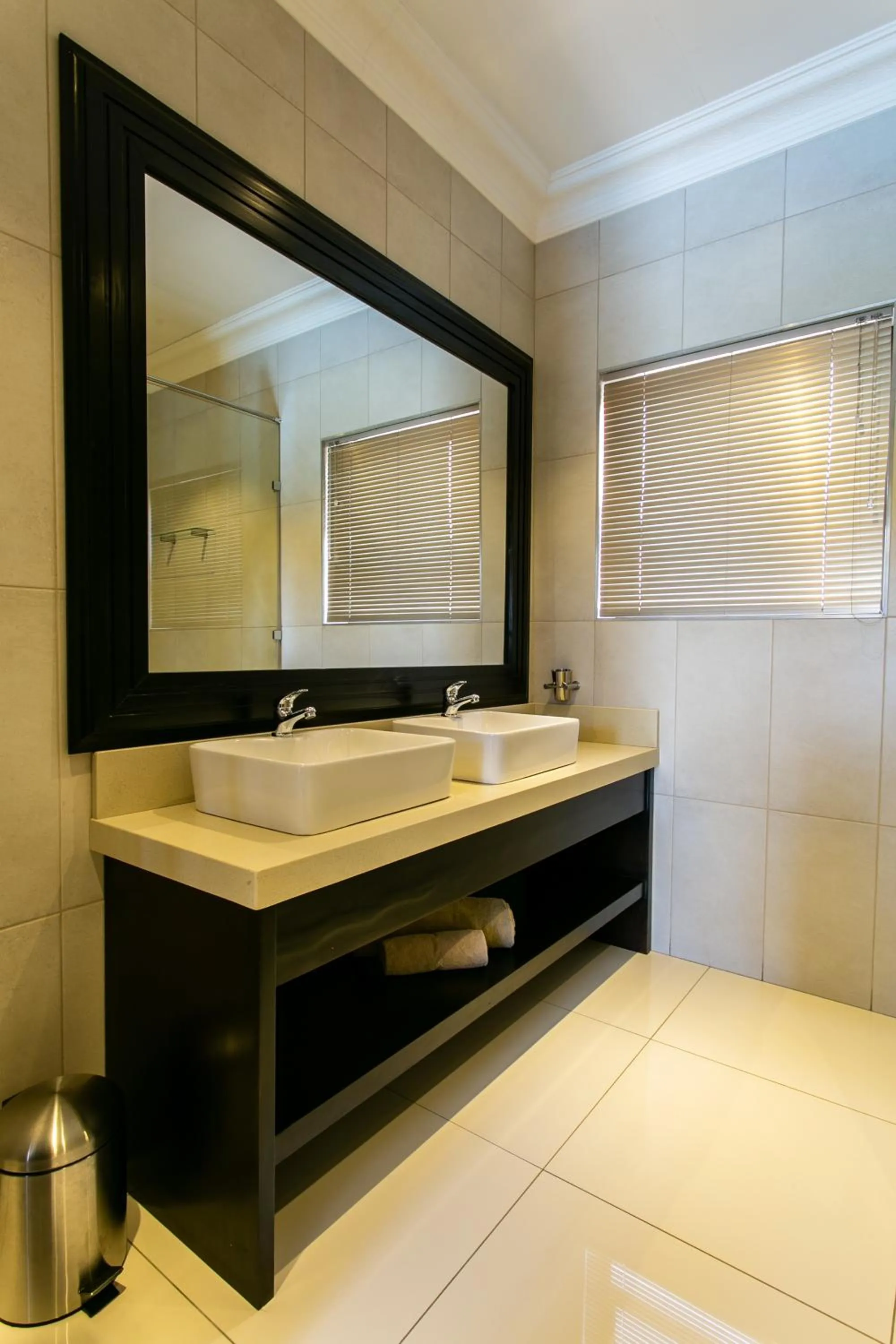Royl Court Guesthouse