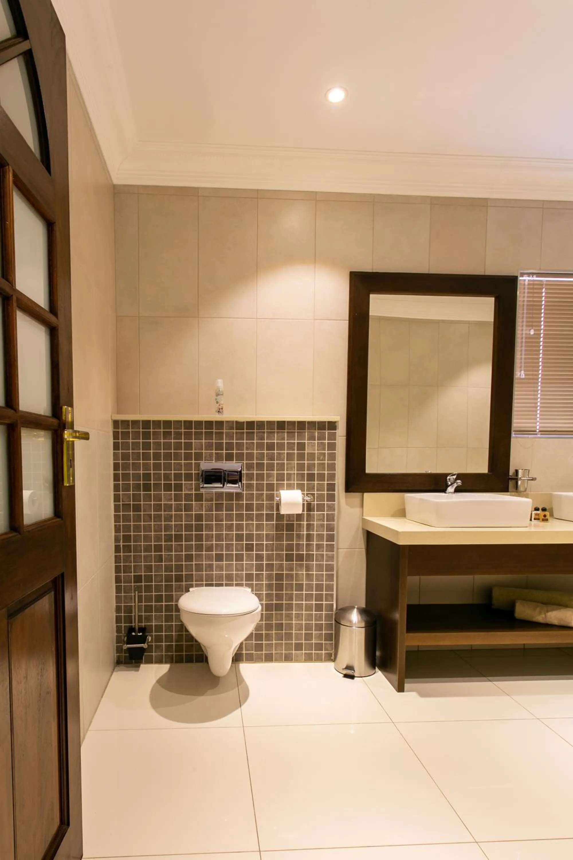 Royl Court Guesthouse