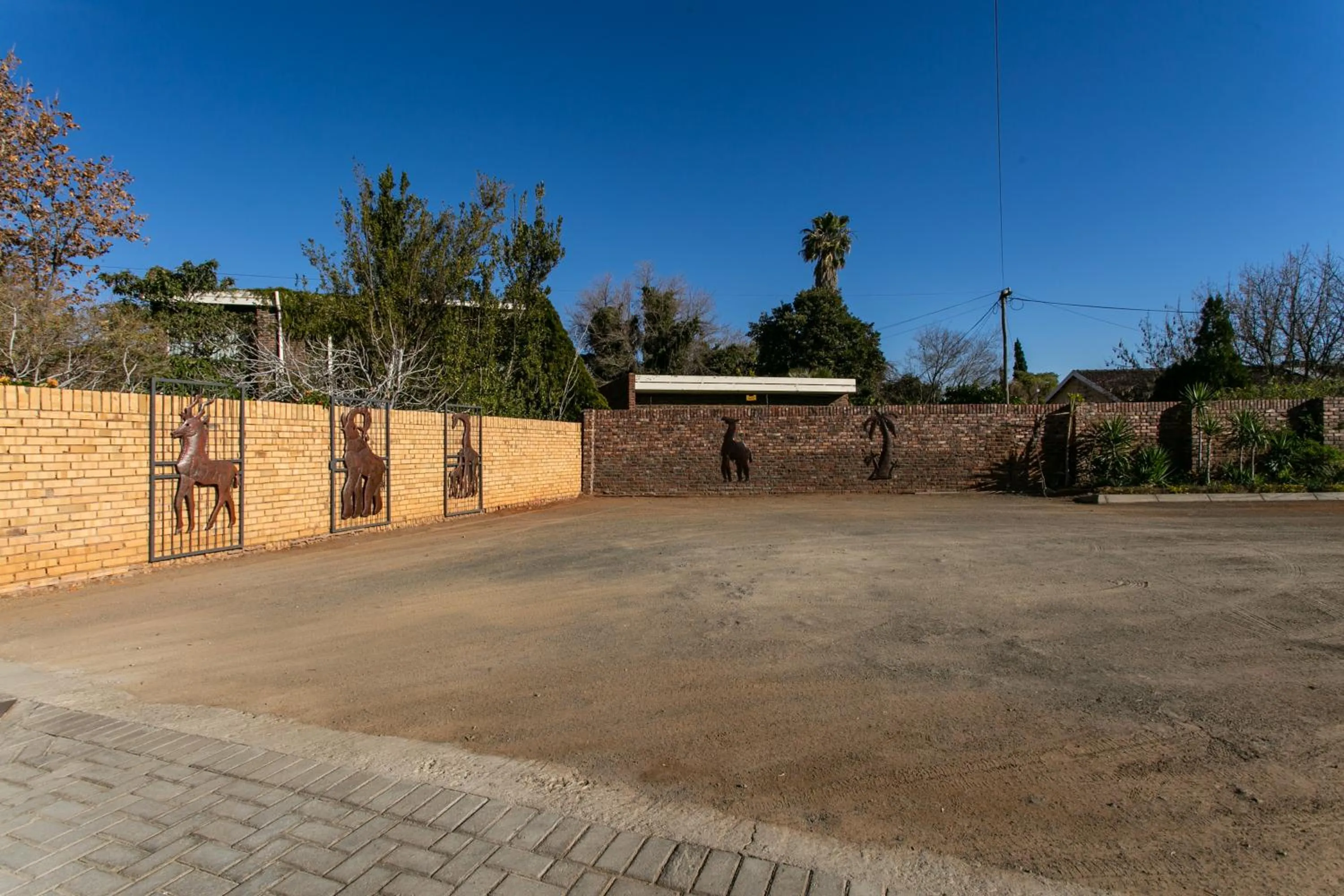 Royl Court Guesthouse