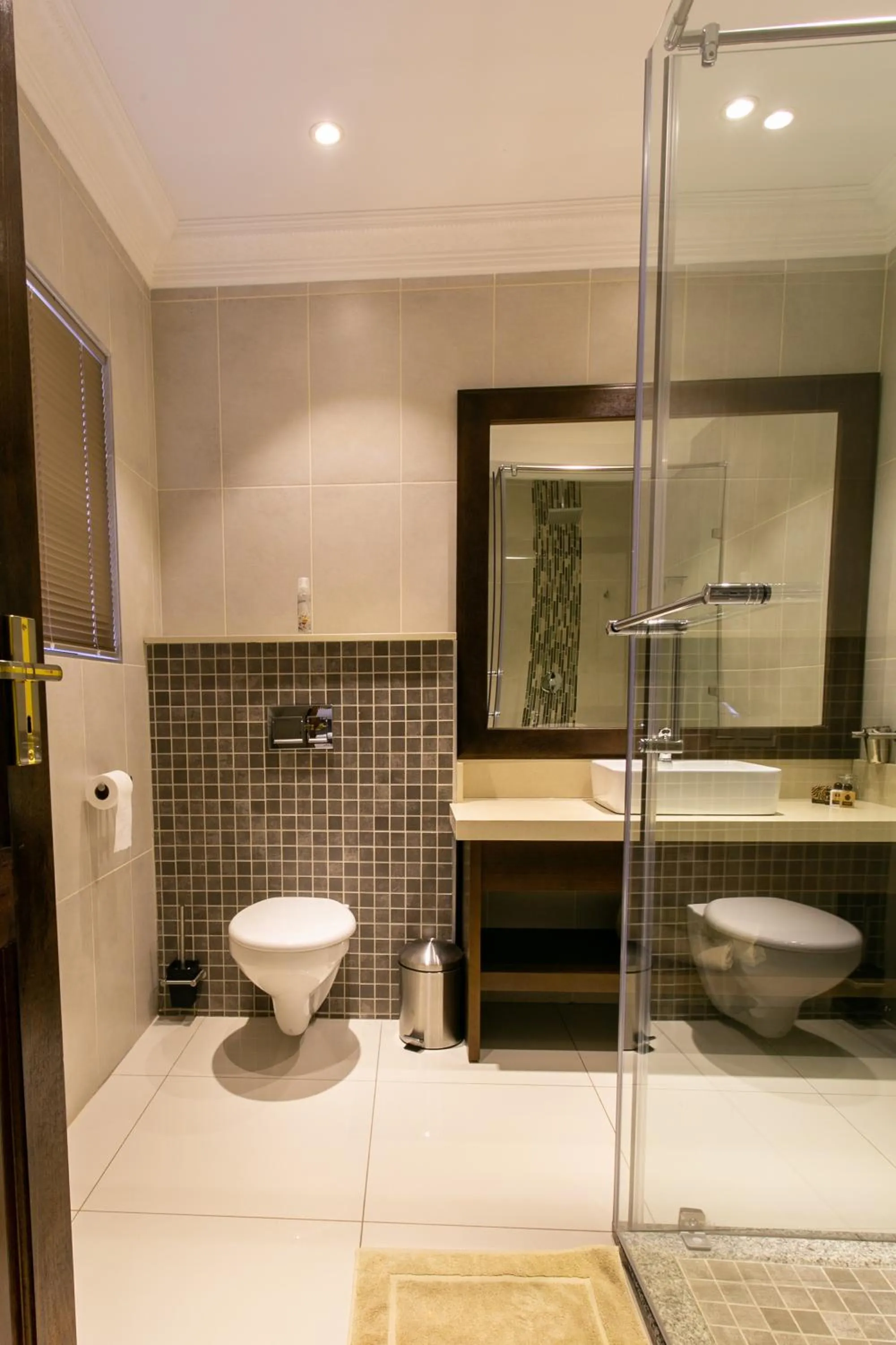 Royl Court Guesthouse