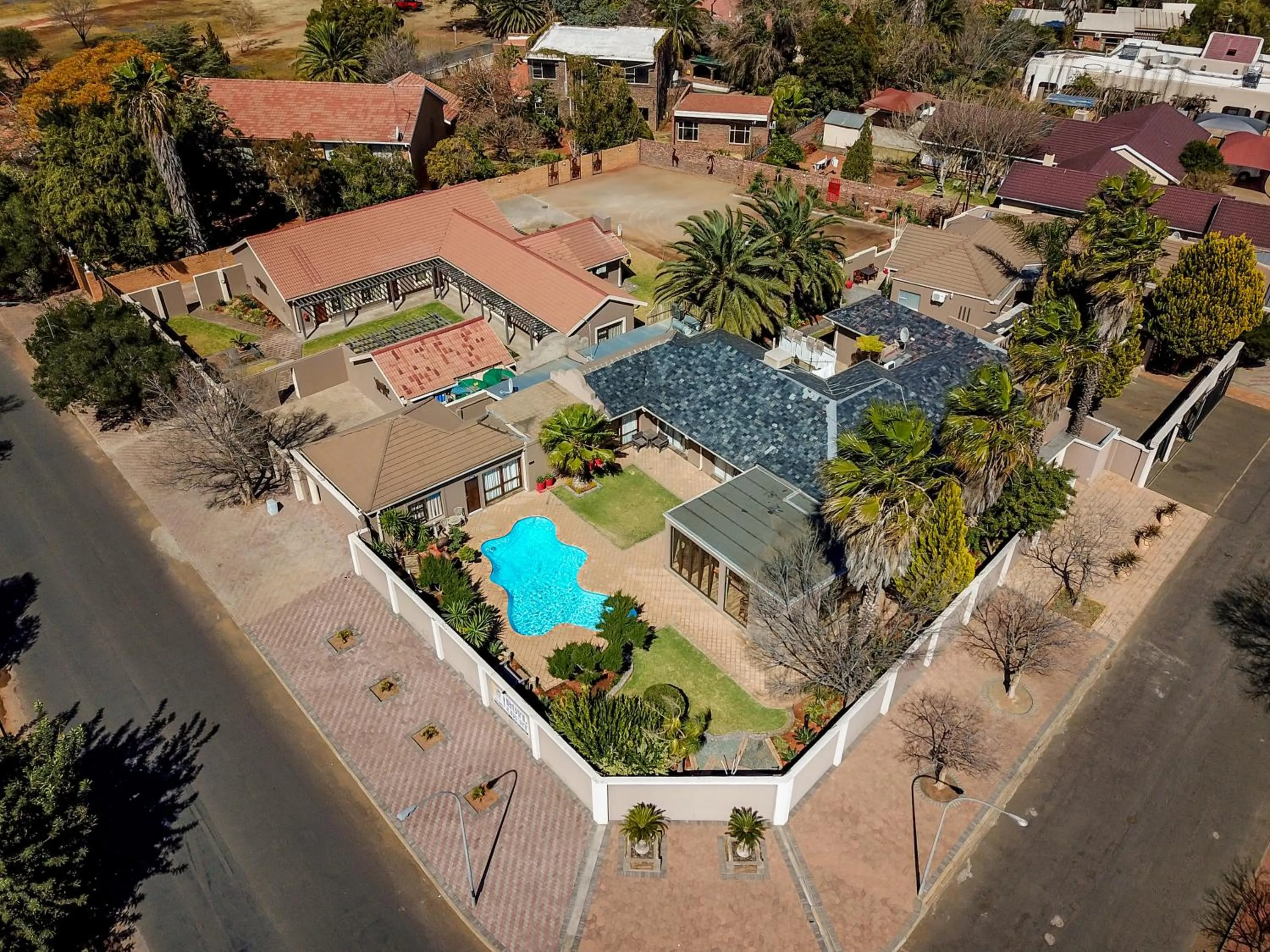 Royl Court Guesthouse