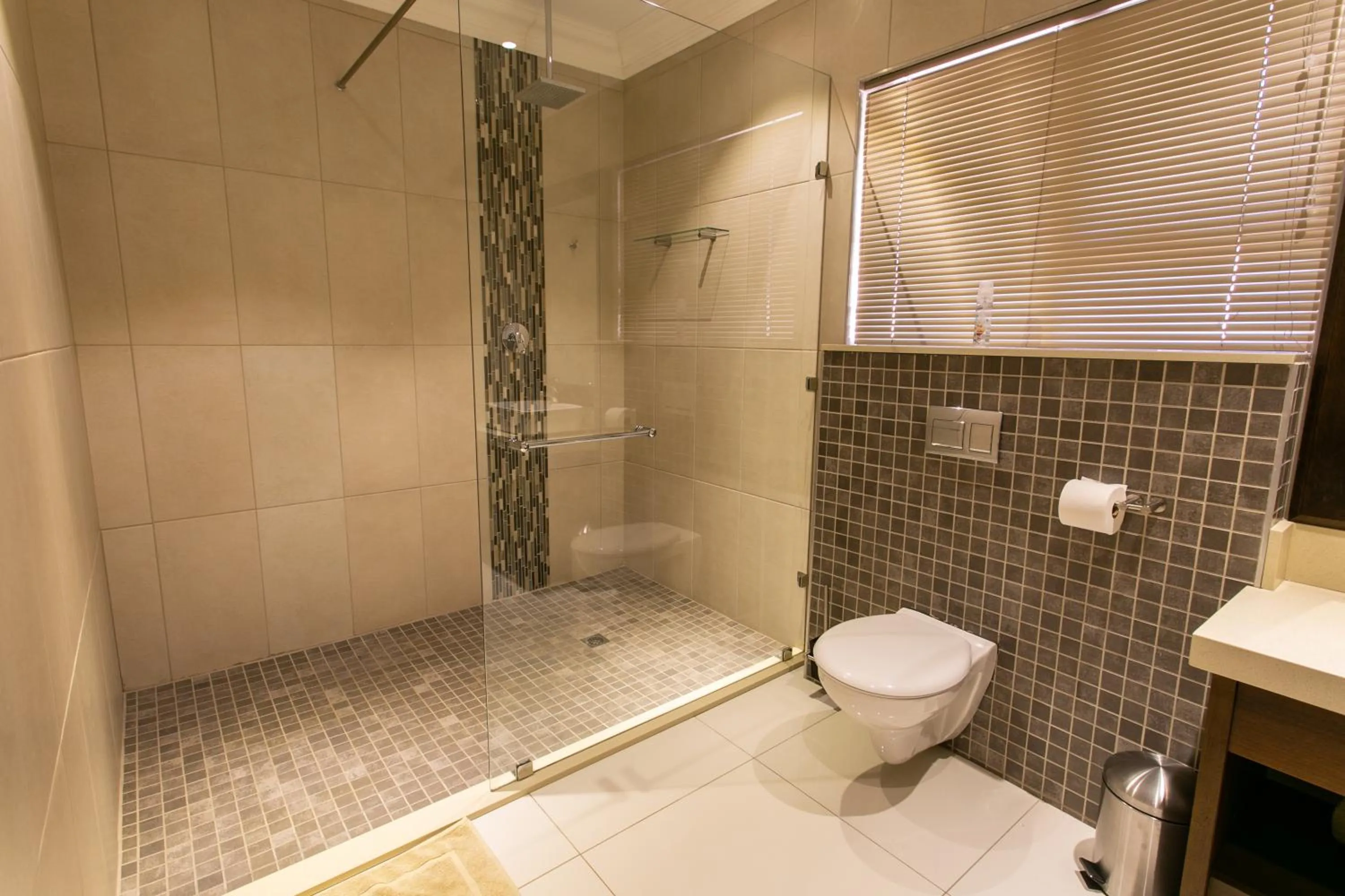 Royl Court Guesthouse