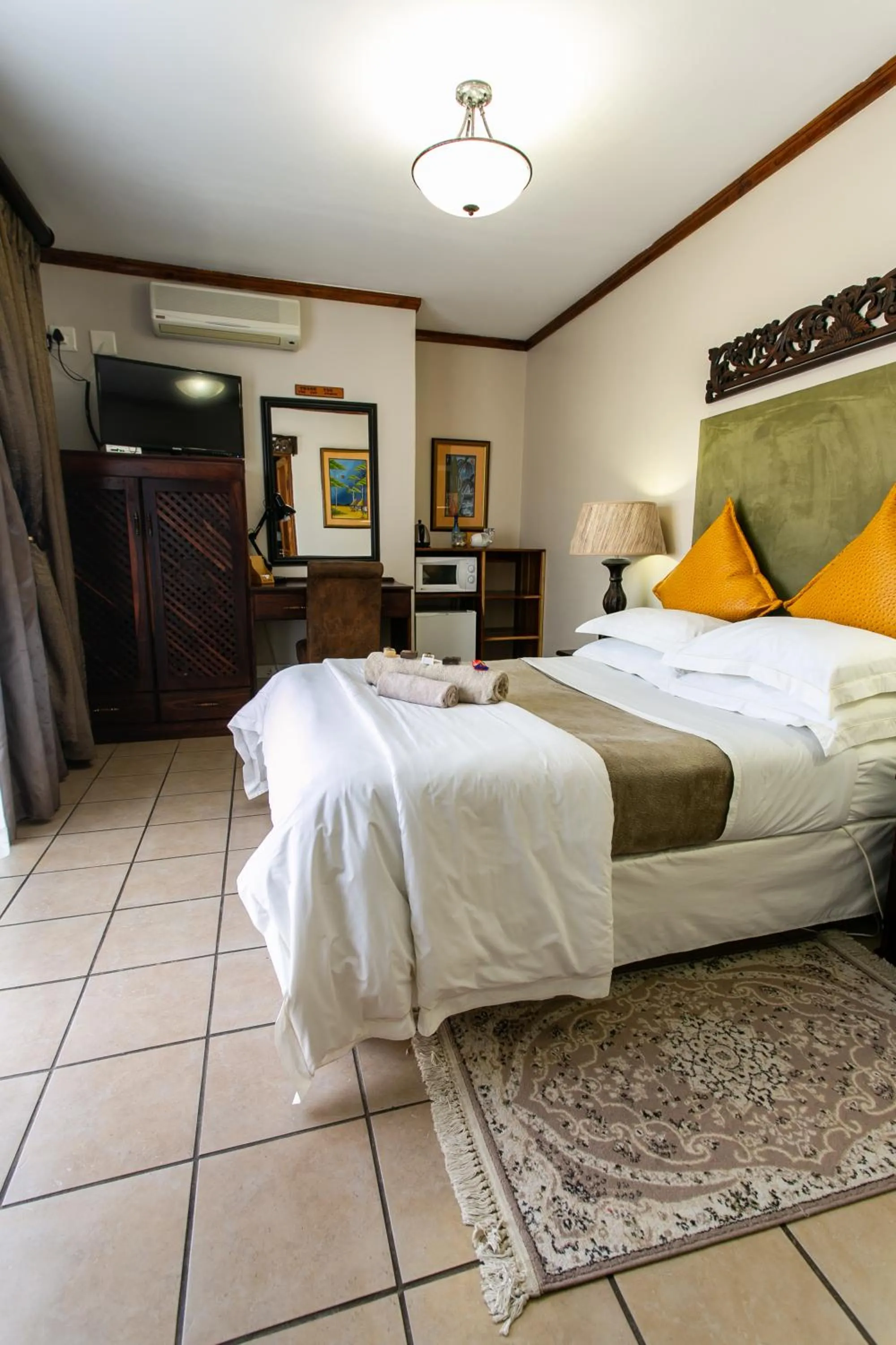 Bed in Royl Court Guesthouse