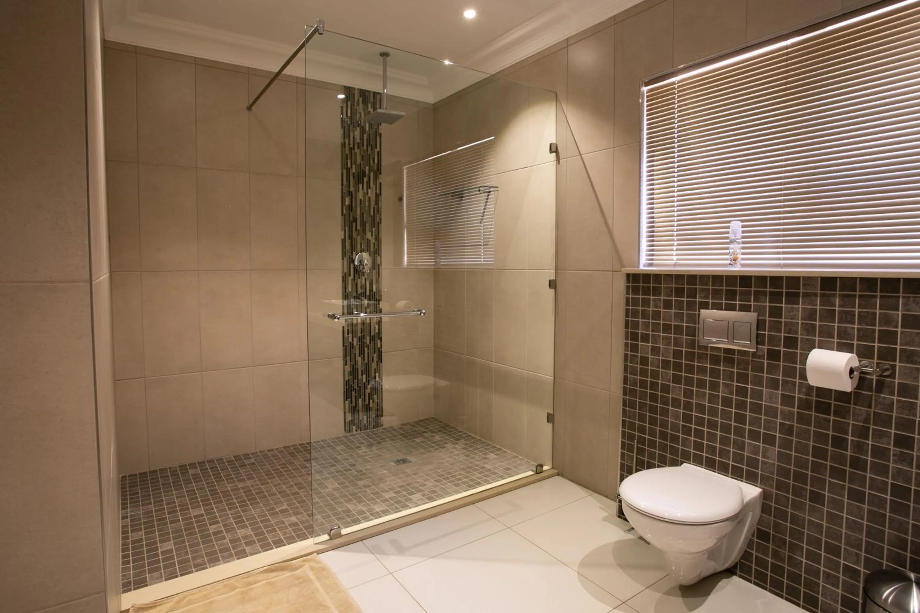 Royl Court Guesthouse