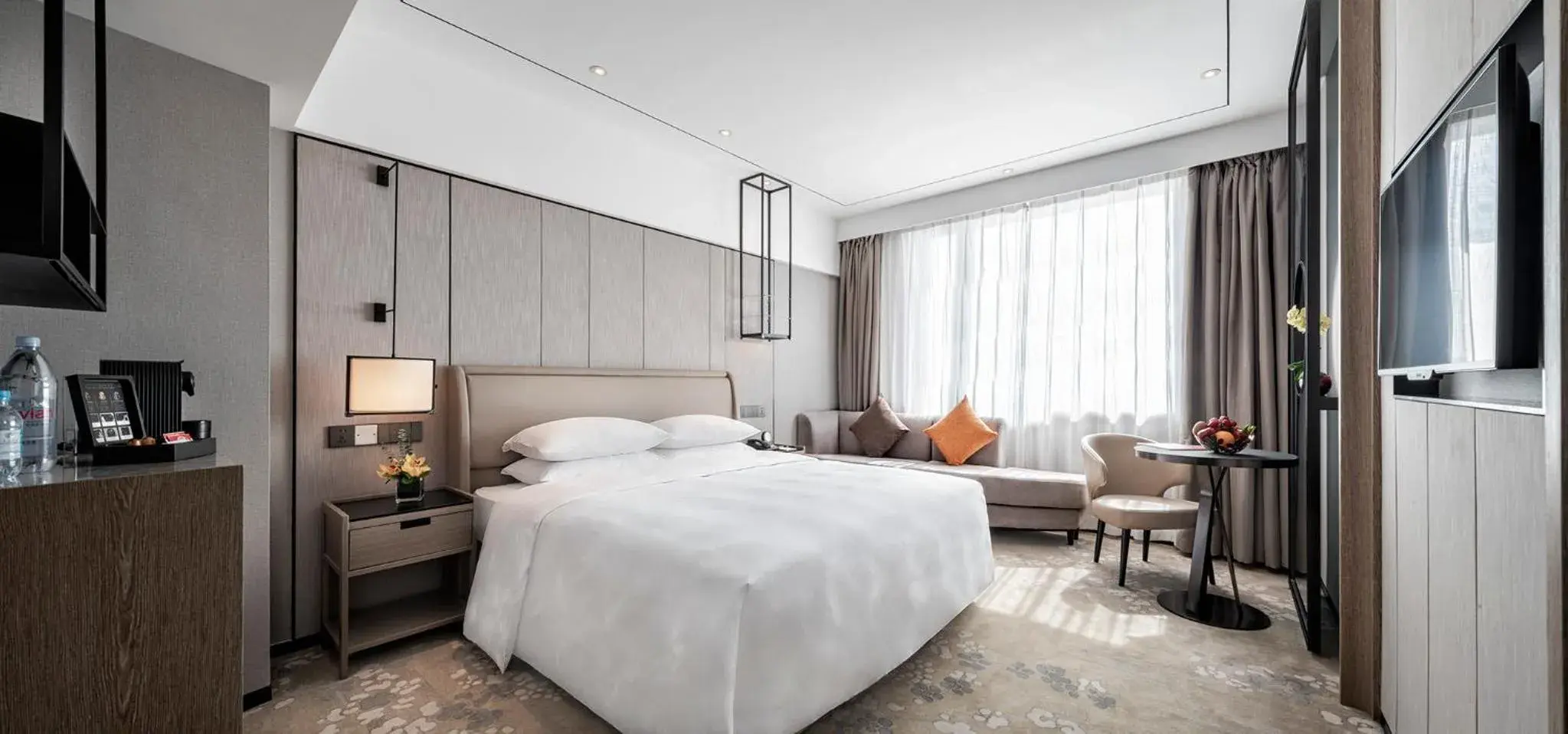 Bedroom, Bed in Hotel Landmark Canton Bedroom, Bed in Hotel Landmark Canton