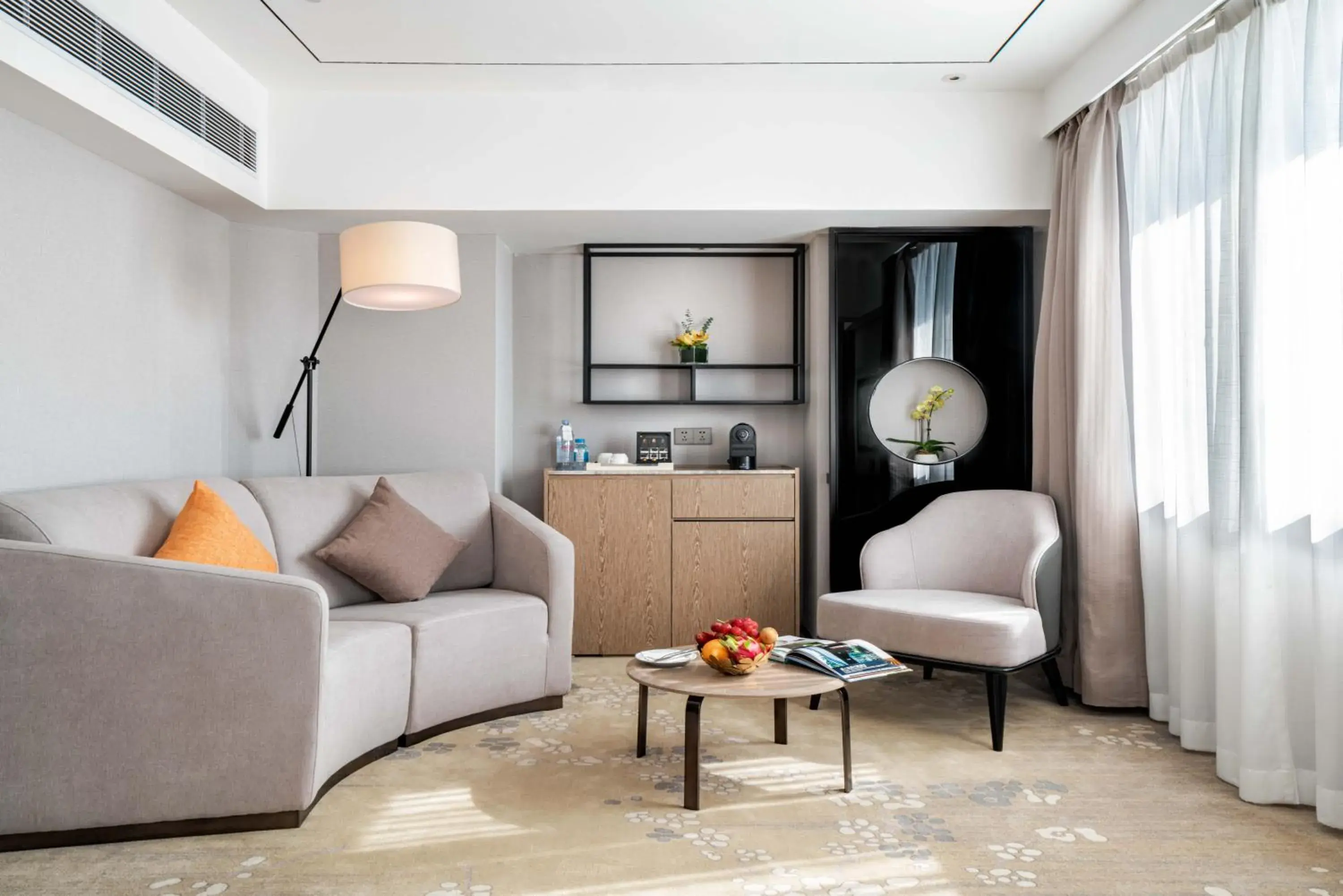 Living room in Hotel Landmark Canton Living room in Hotel Landmark Canton