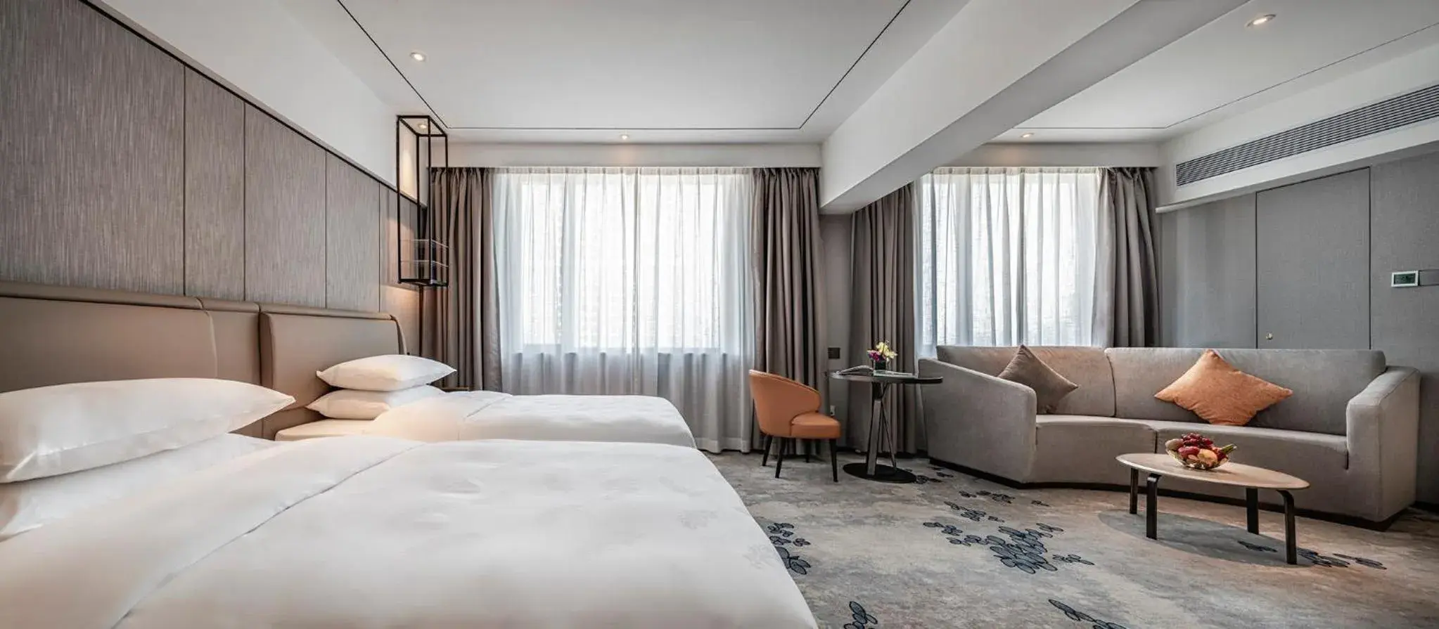 Photo of the whole room, Bed in Hotel Landmark Canton Photo of the whole room, Bed in Hotel Landmark Canton