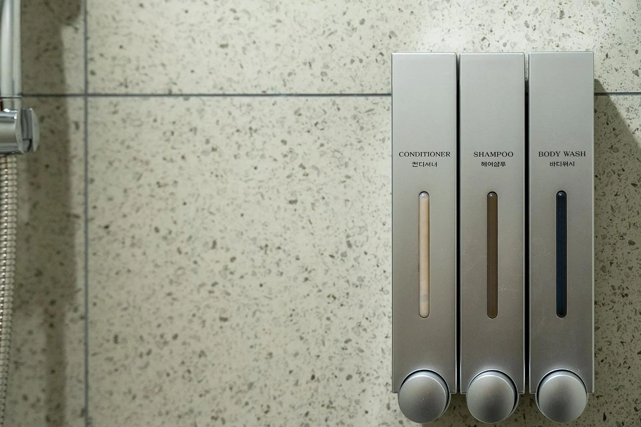 Shower in Busan H-AVENUE Hotel Seomyeon Station