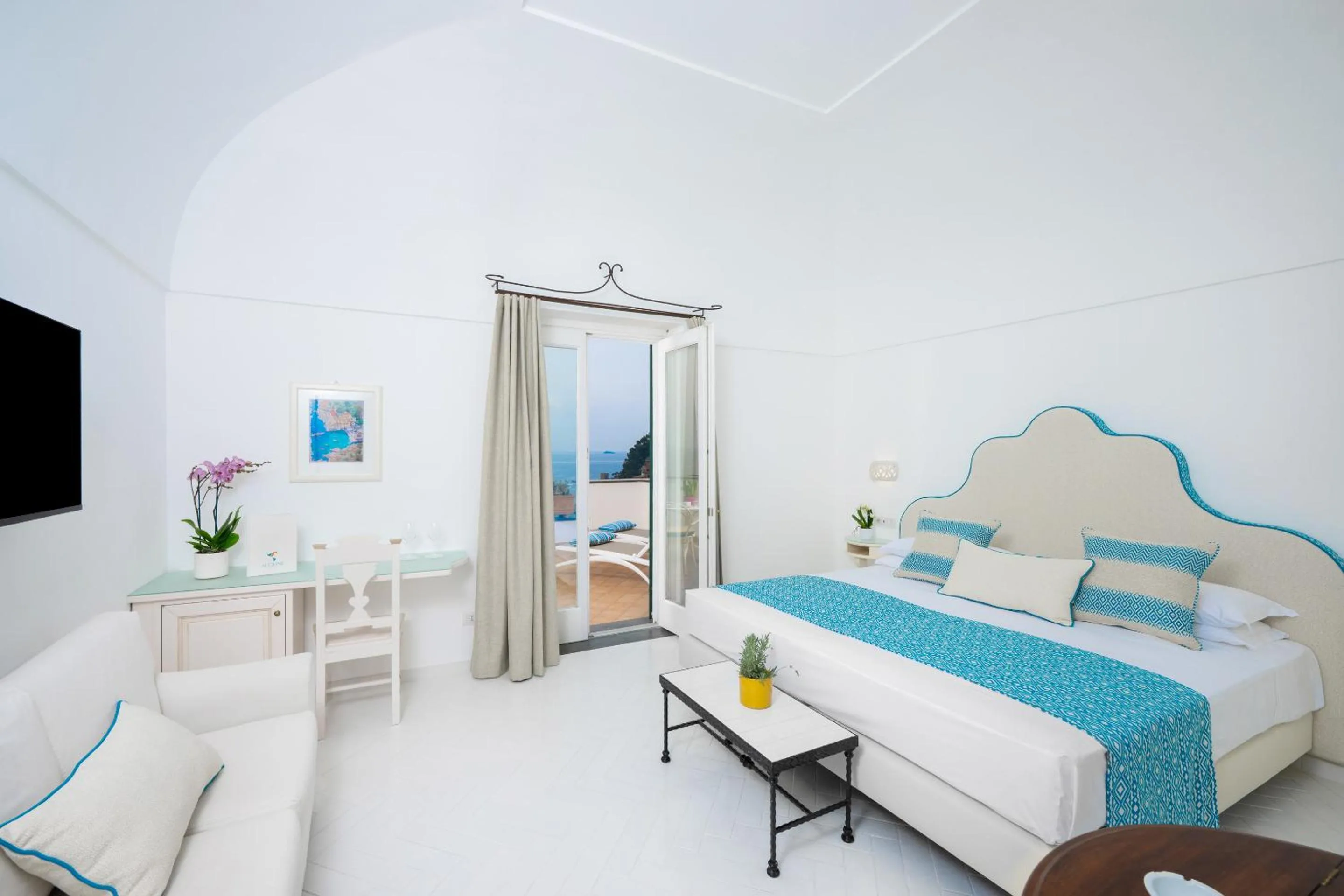 Bed in Alcione Residence