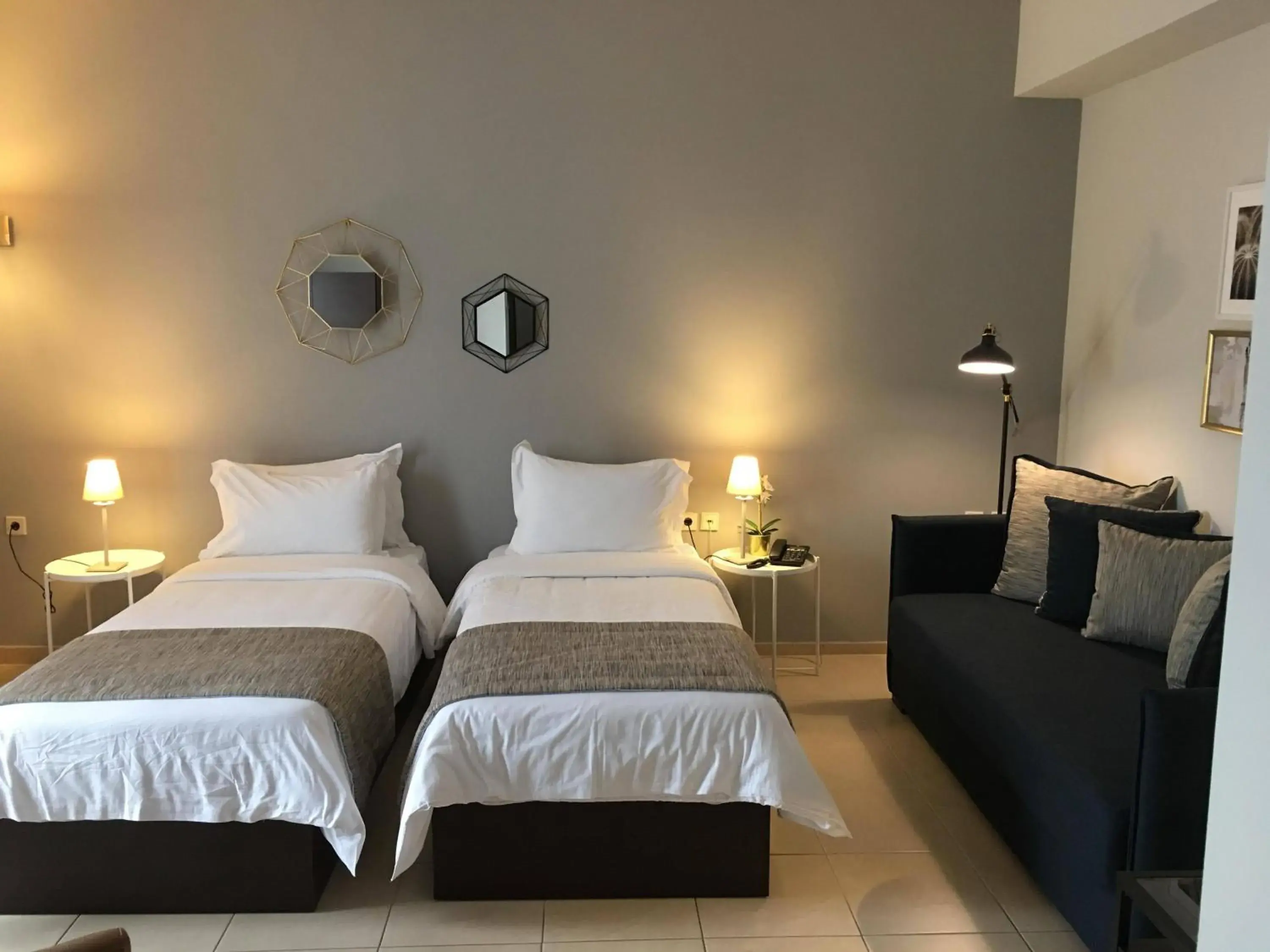 Triple Room in Maison Hotel Triple Room in Maison Hotel