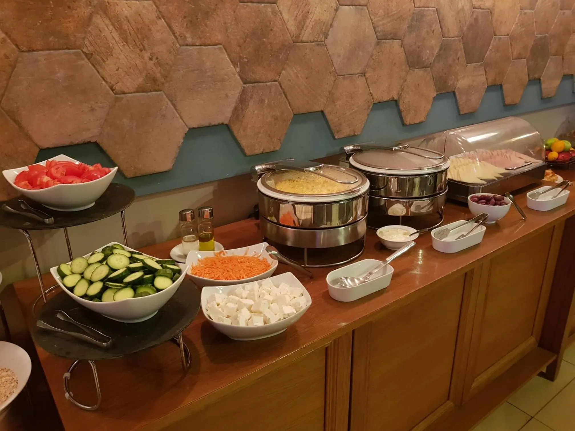 Food and drinks in Maison Hotel