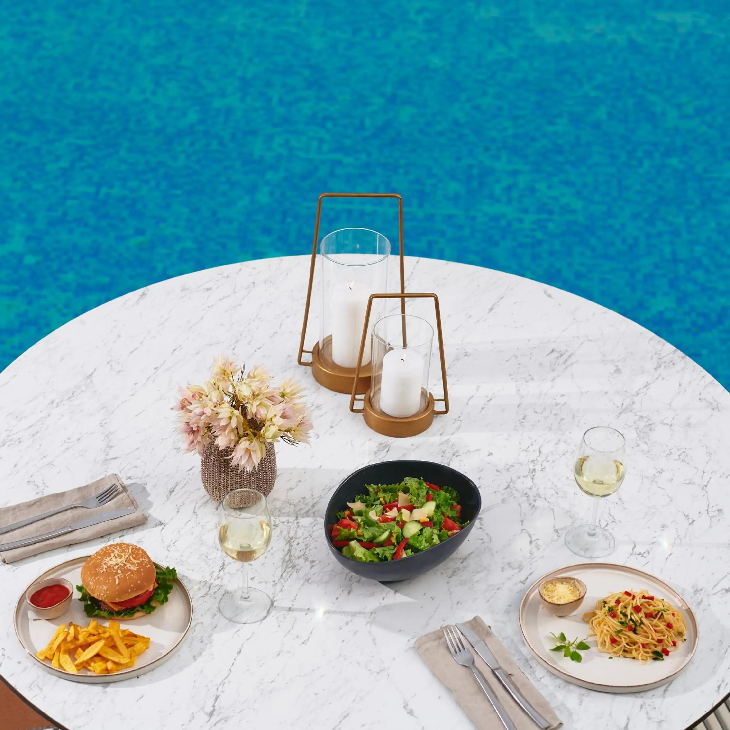 Restaurant/places to eat in Maison Hotel Restaurant/places to eat in Maison Hotel