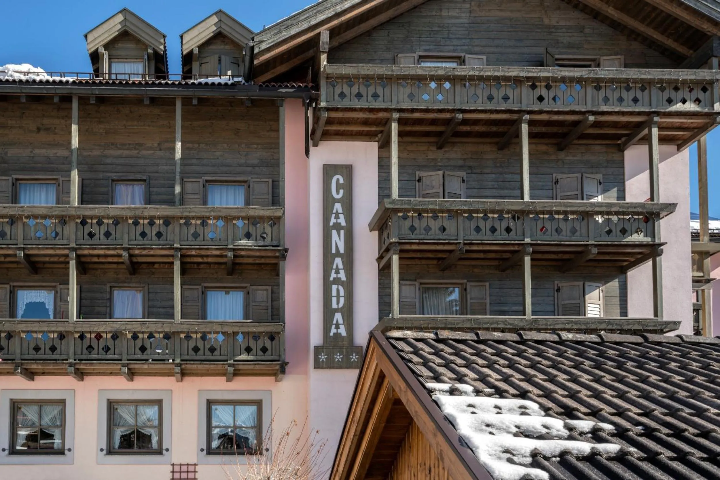 Property building in Hotel Canada