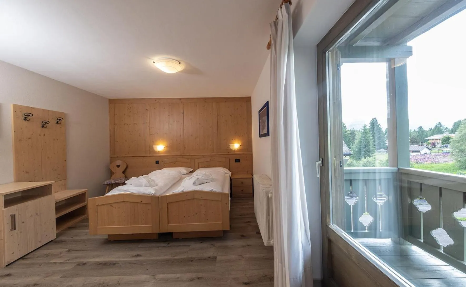 Bedroom, Bed in Hotel Canada