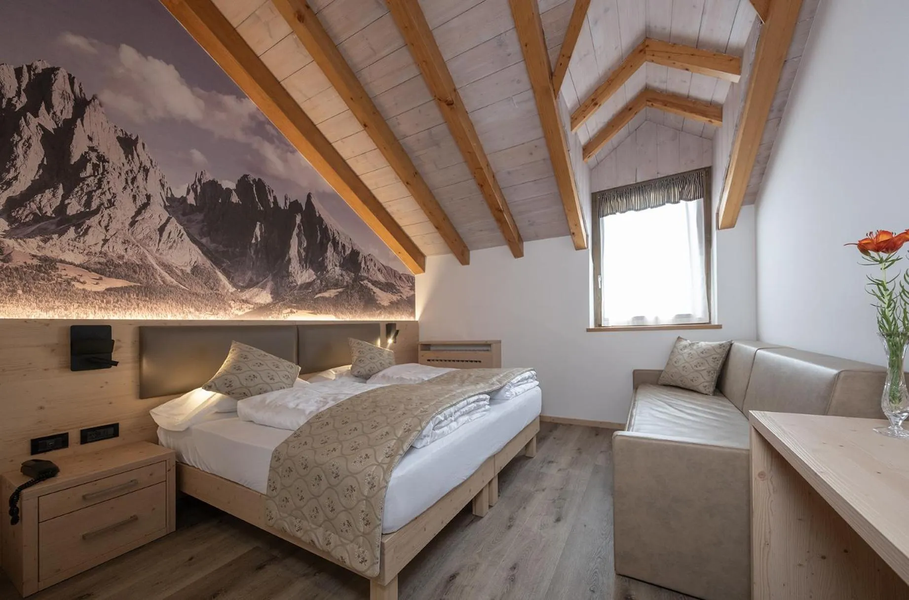 Bedroom, Bed in Hotel Canada