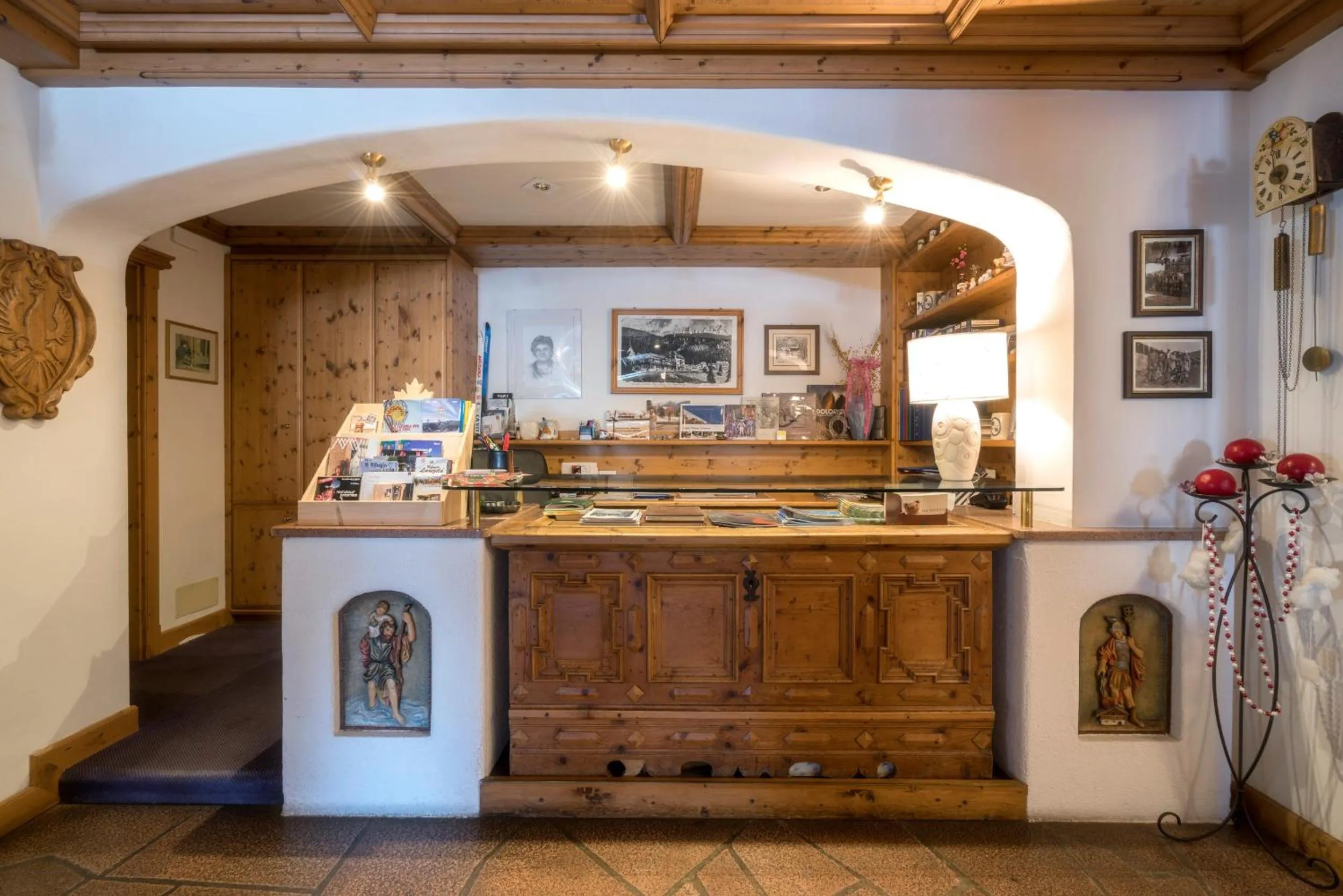 Lobby or reception in Hotel Canada