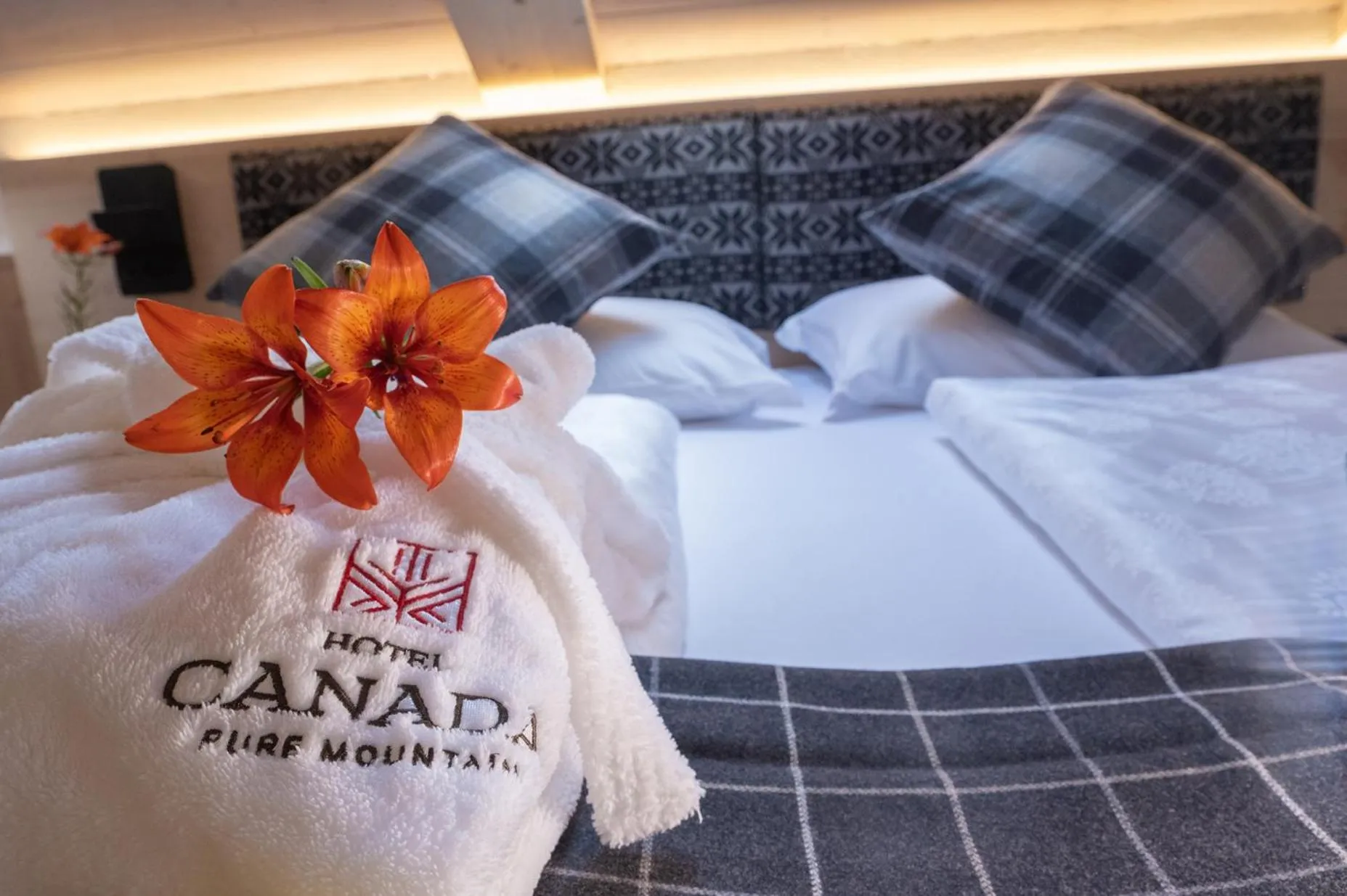 Bed in Hotel Canada