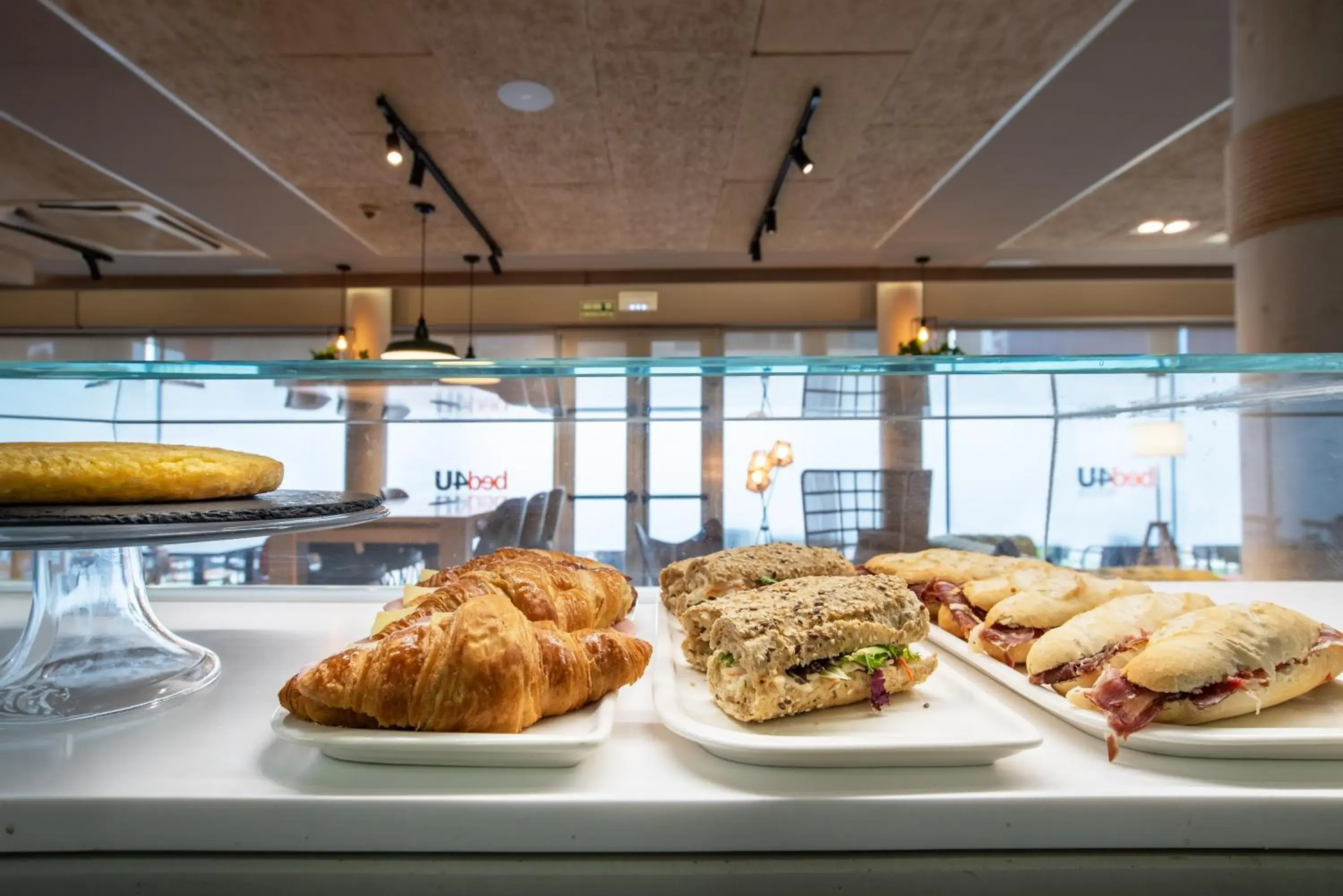 Lounge or bar in Hotel Bed4U Pamplona Lounge or bar in Hotel Bed4U Pamplona