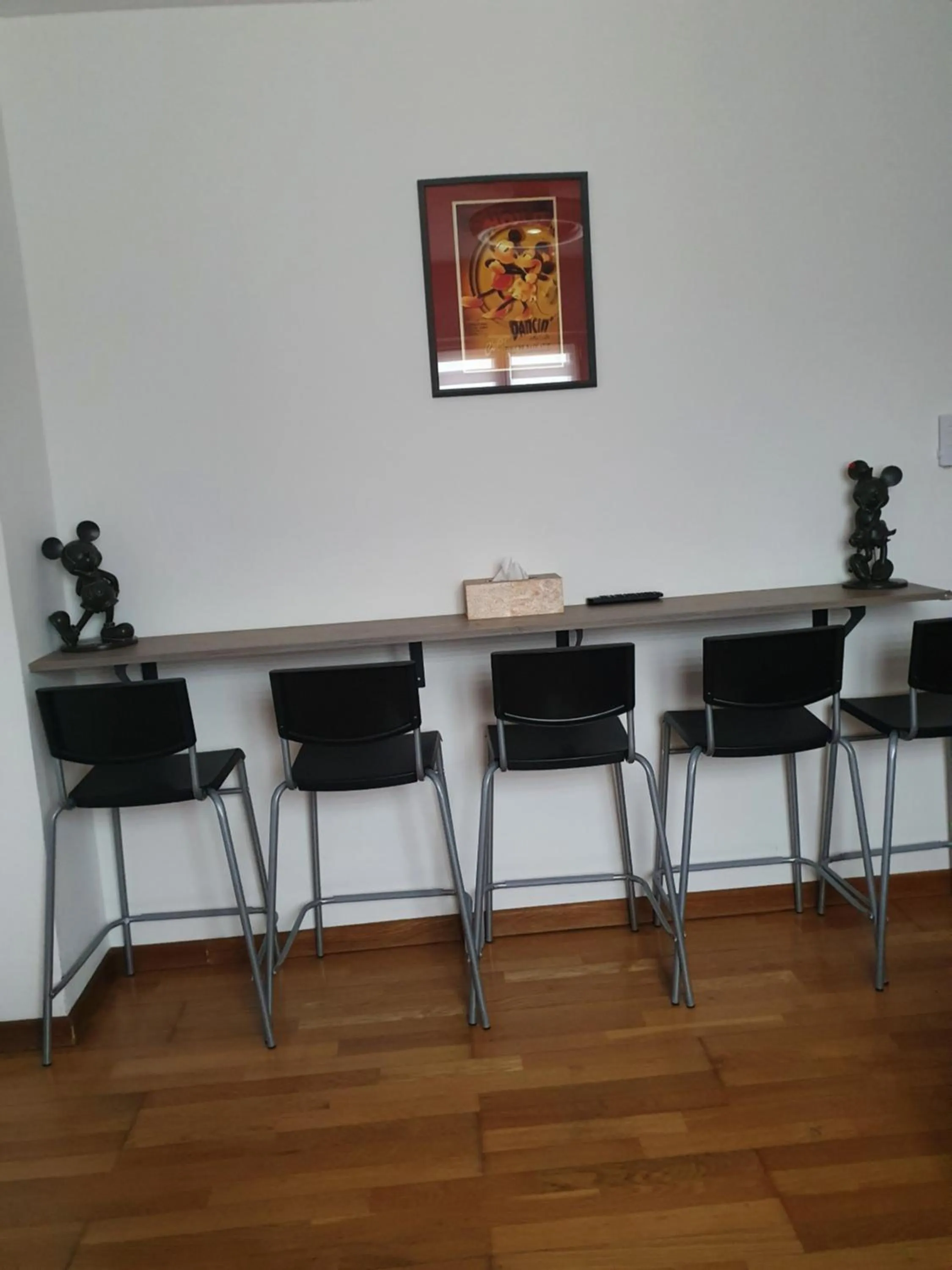 Dining area in chez christian&astrid Next to Disneyland Paris