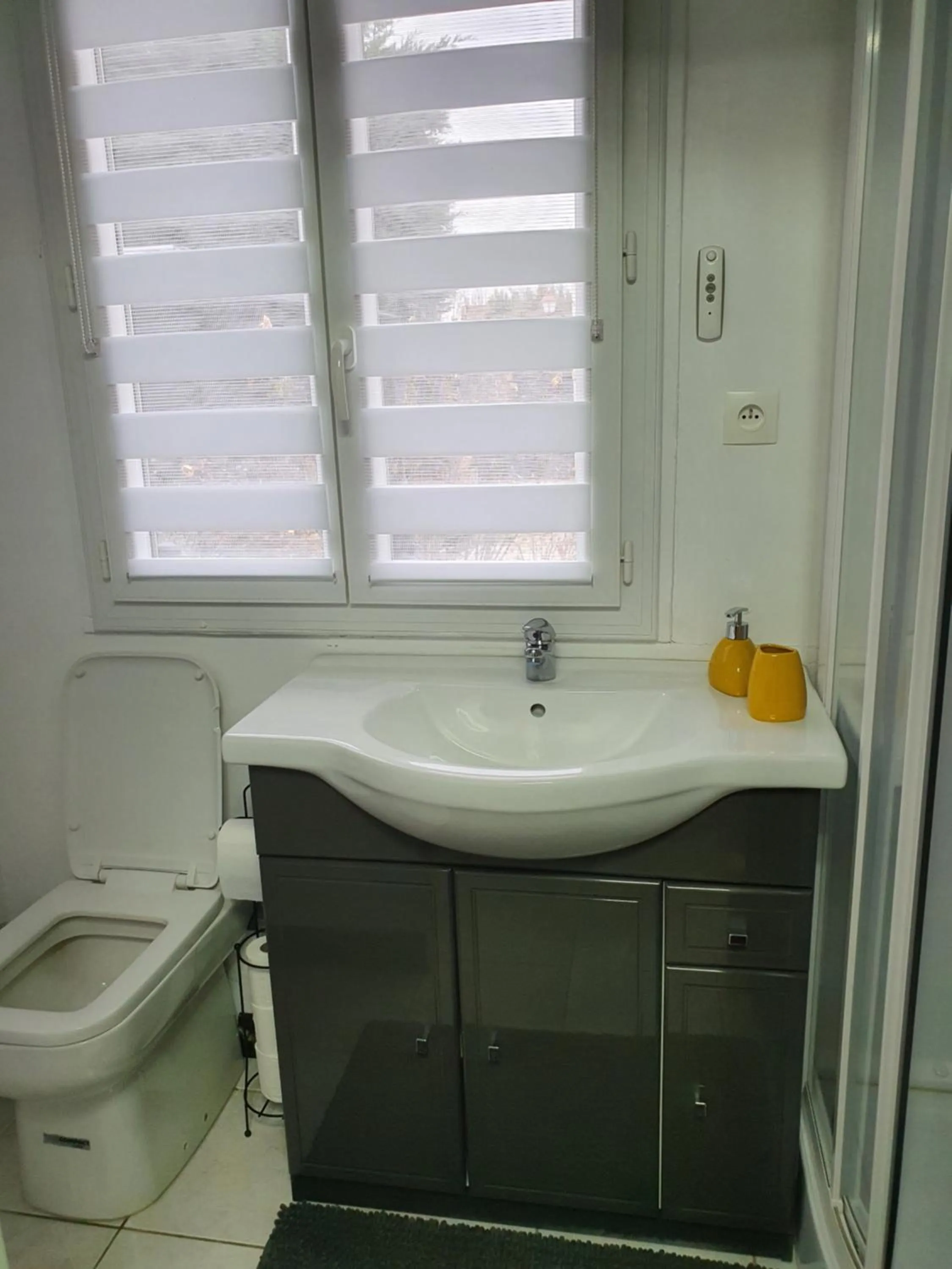 Toilet in chez christian&astrid Next to Disneyland Paris