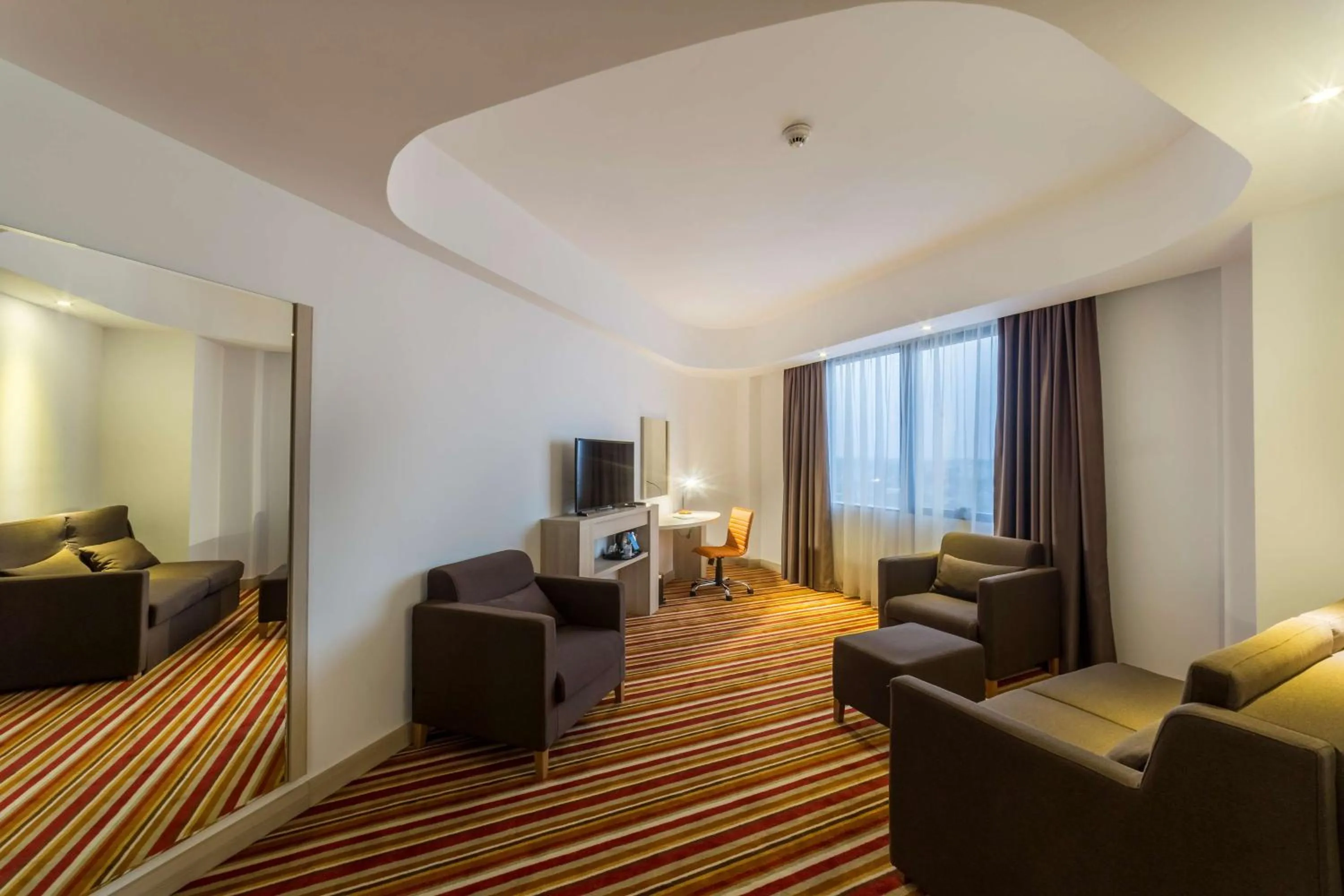 Bedroom in Hampton By Hilton Iasi