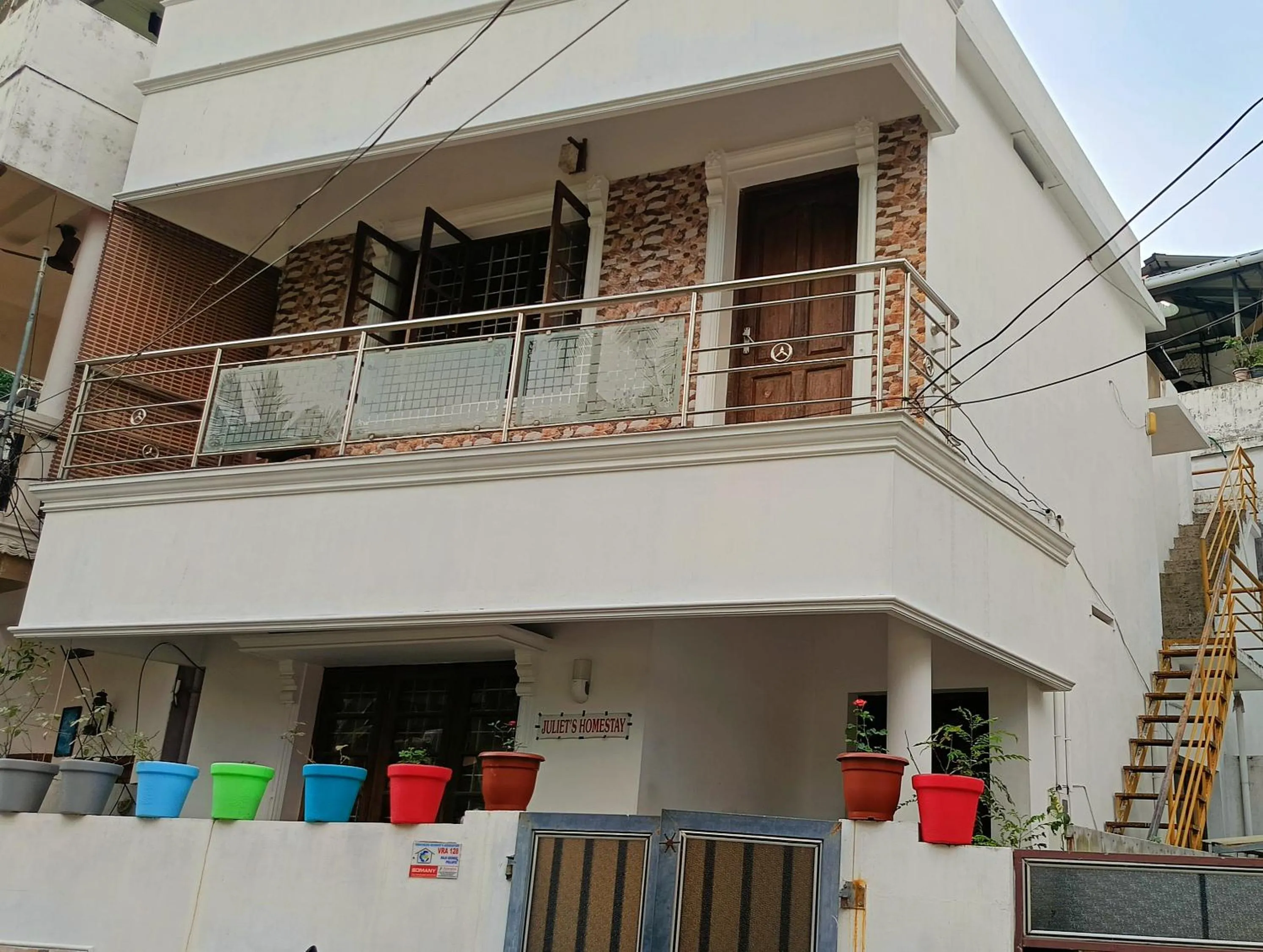 Property building in Juliet's Homestay