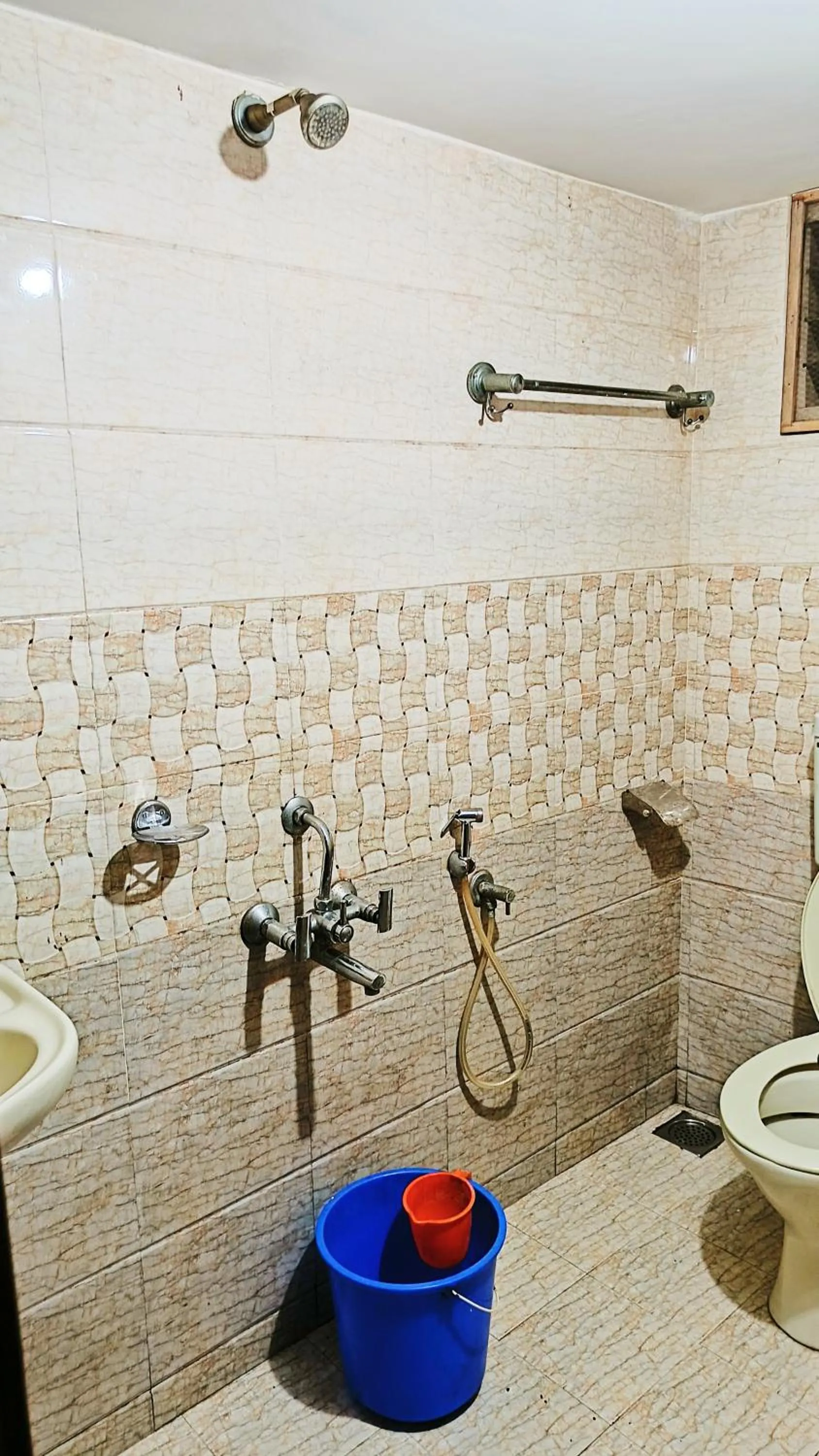 Shower in Juliet's Homestay