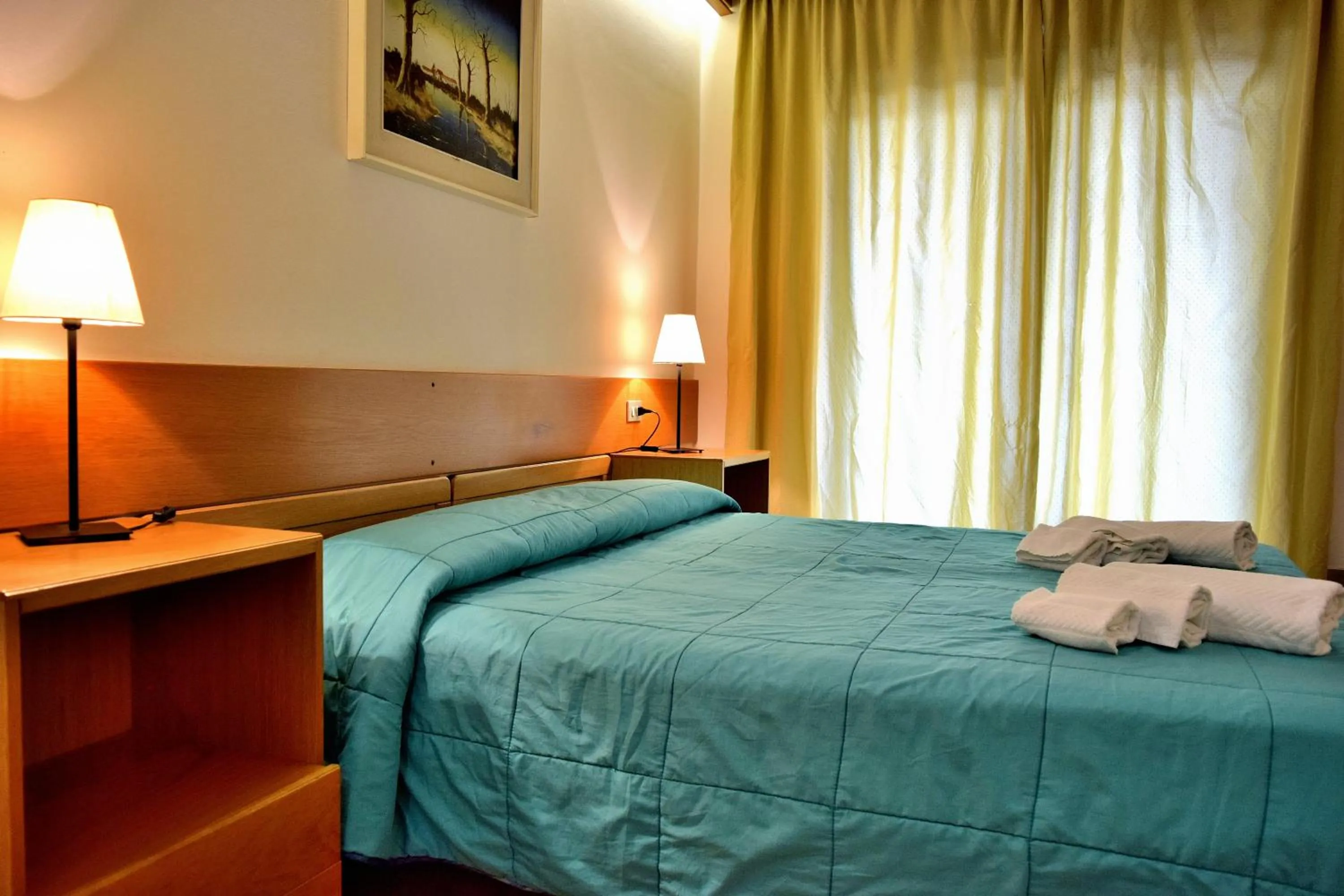 Bedroom, Bed in Hotel Vajolet