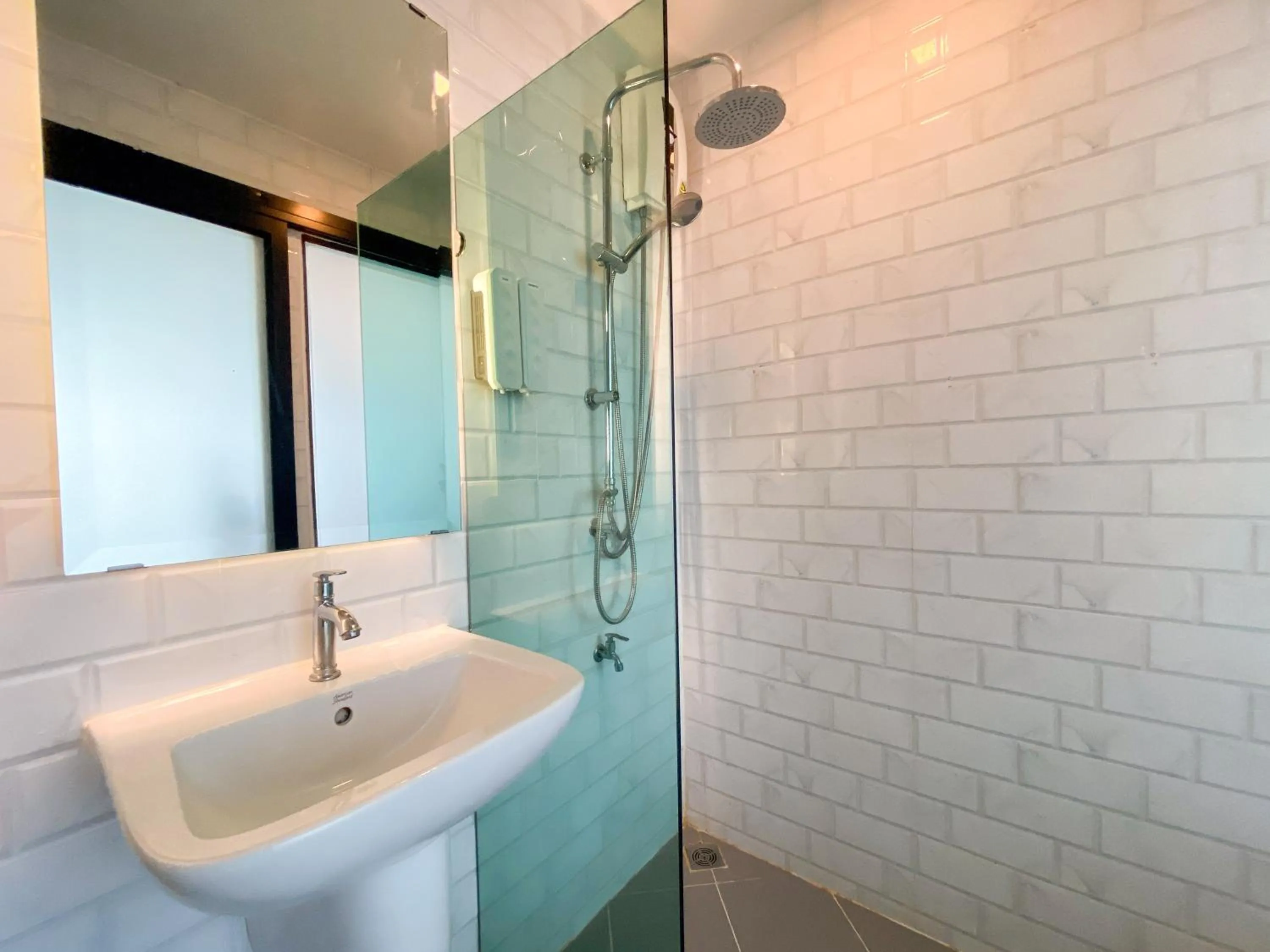 Shower in ISTY Design Hotel