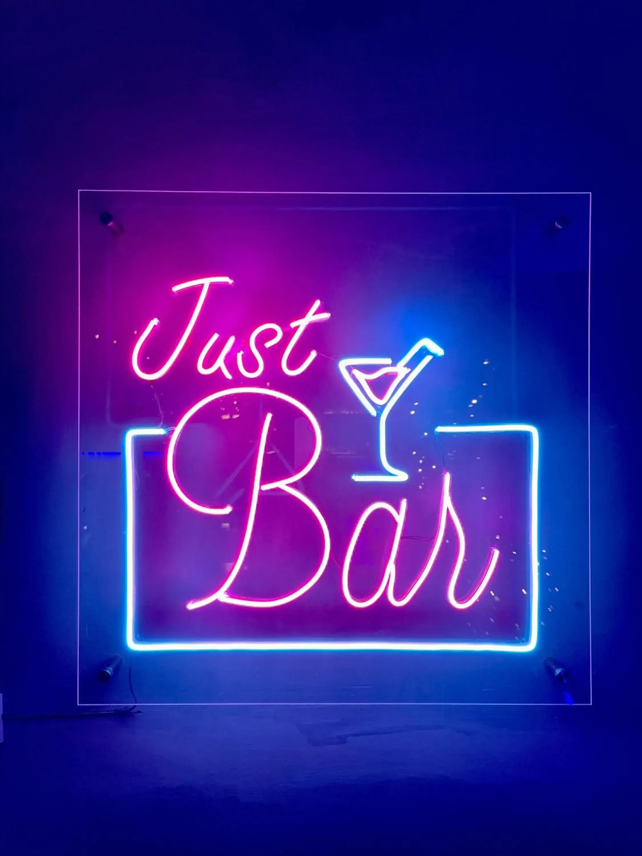 Lounge or bar in ISTY Design Hotel Lounge or bar in ISTY Design Hotel