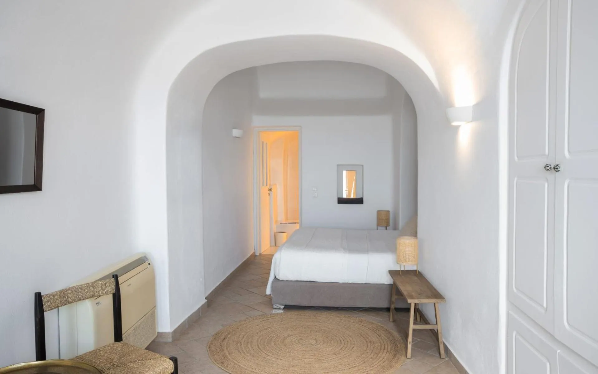 Bed in Mirabo Villas