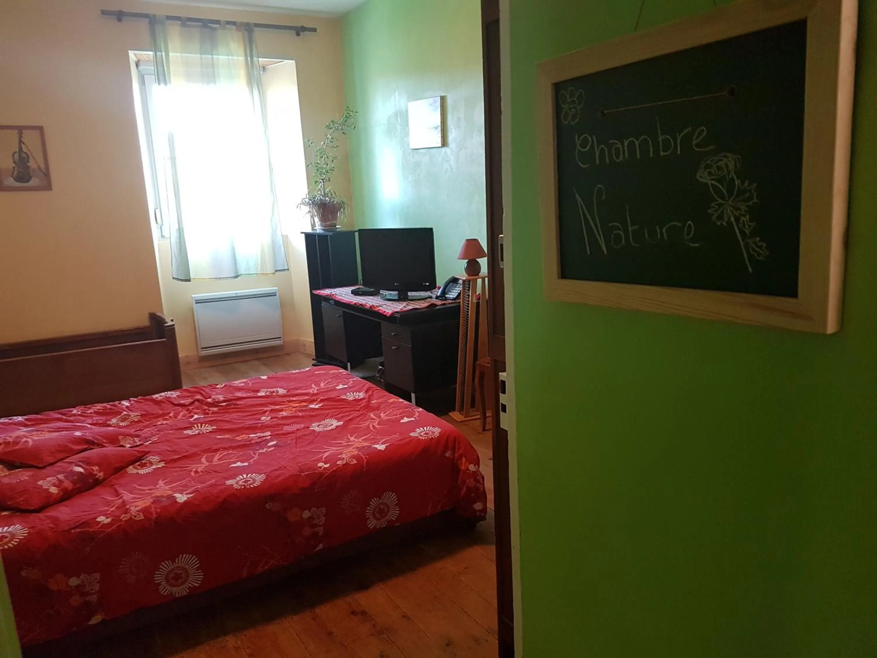 Bed in Domaine de Fontenelay