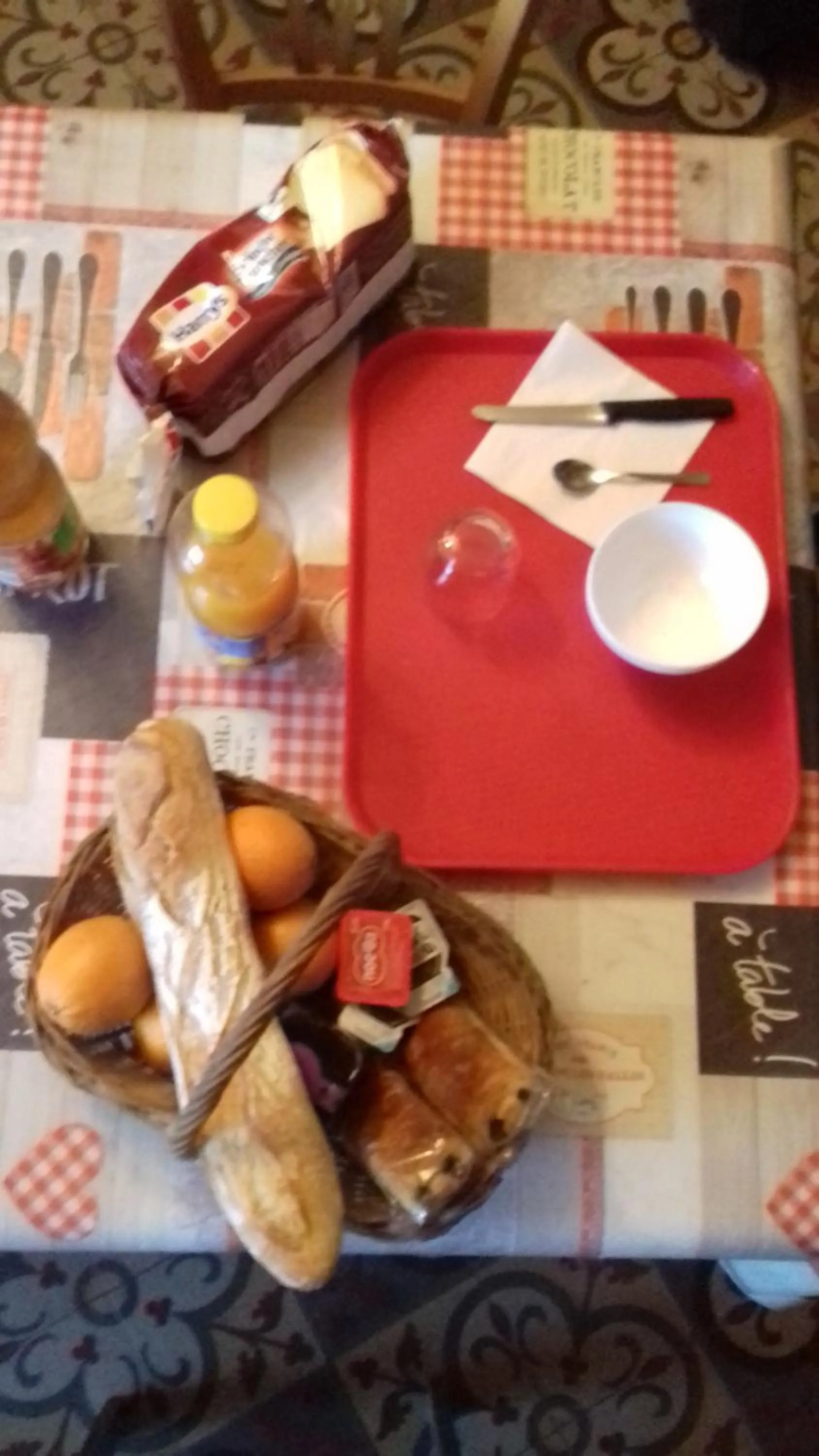 Breakfast in Domaine de Fontenelay