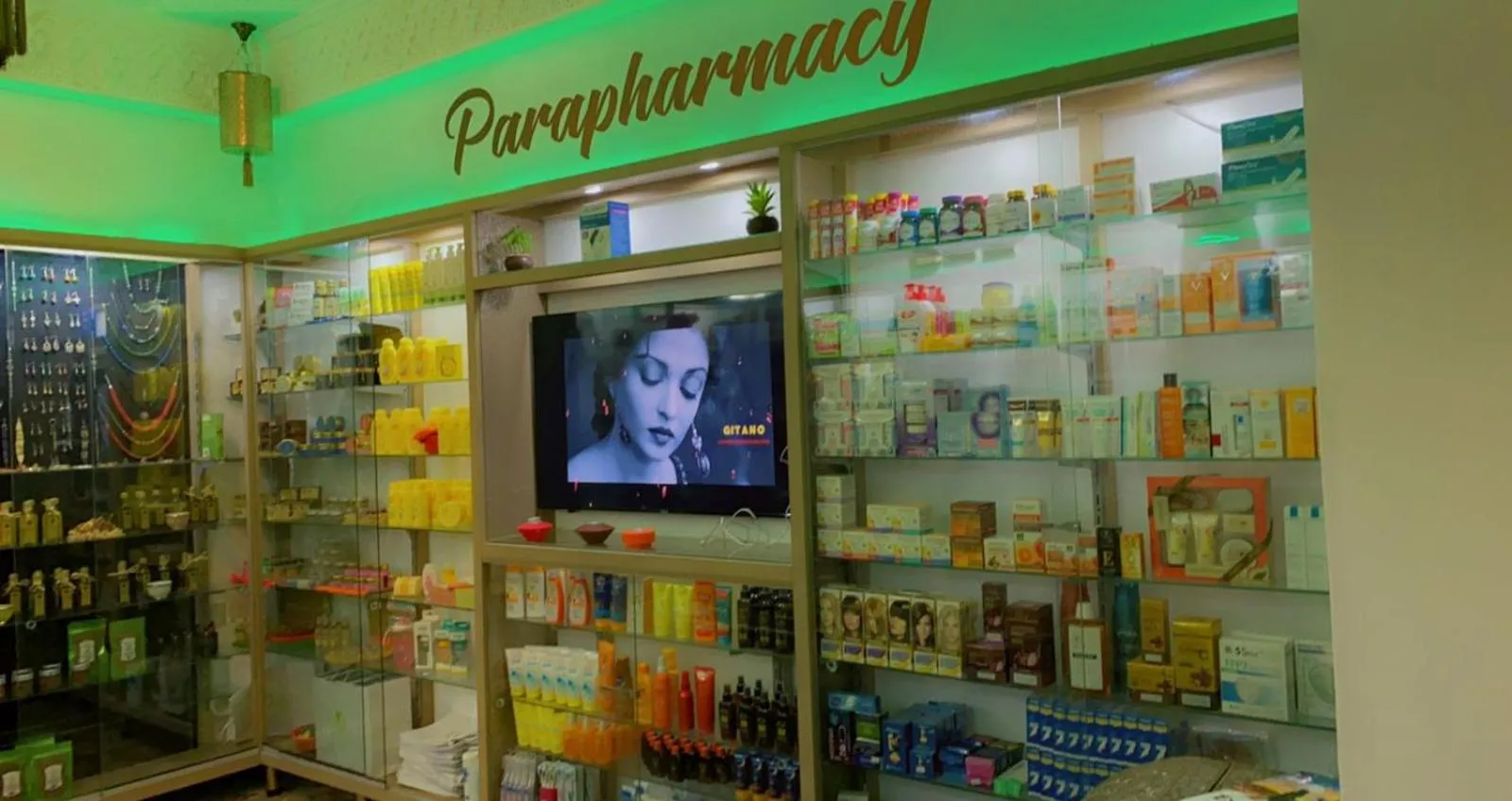 On-site shops in Hotel Riad Todos