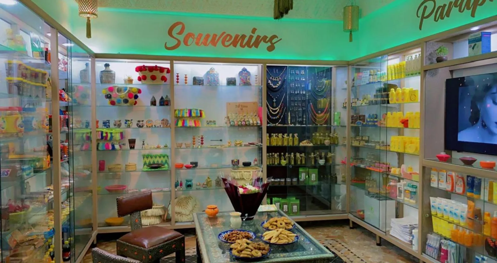 Shopping Area in Hotel Riad Todos