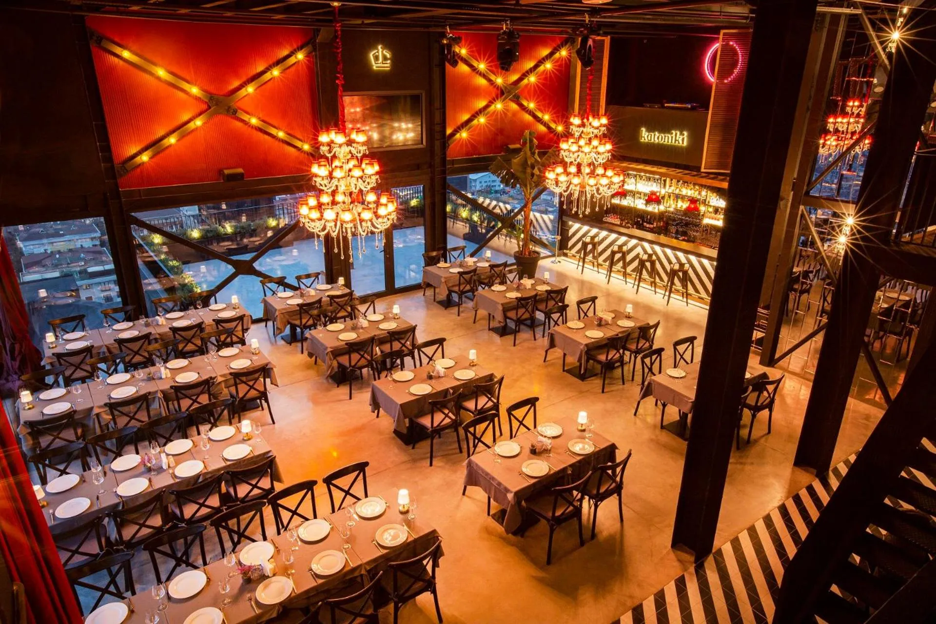 Restaurant/places to eat in Cityloft 161