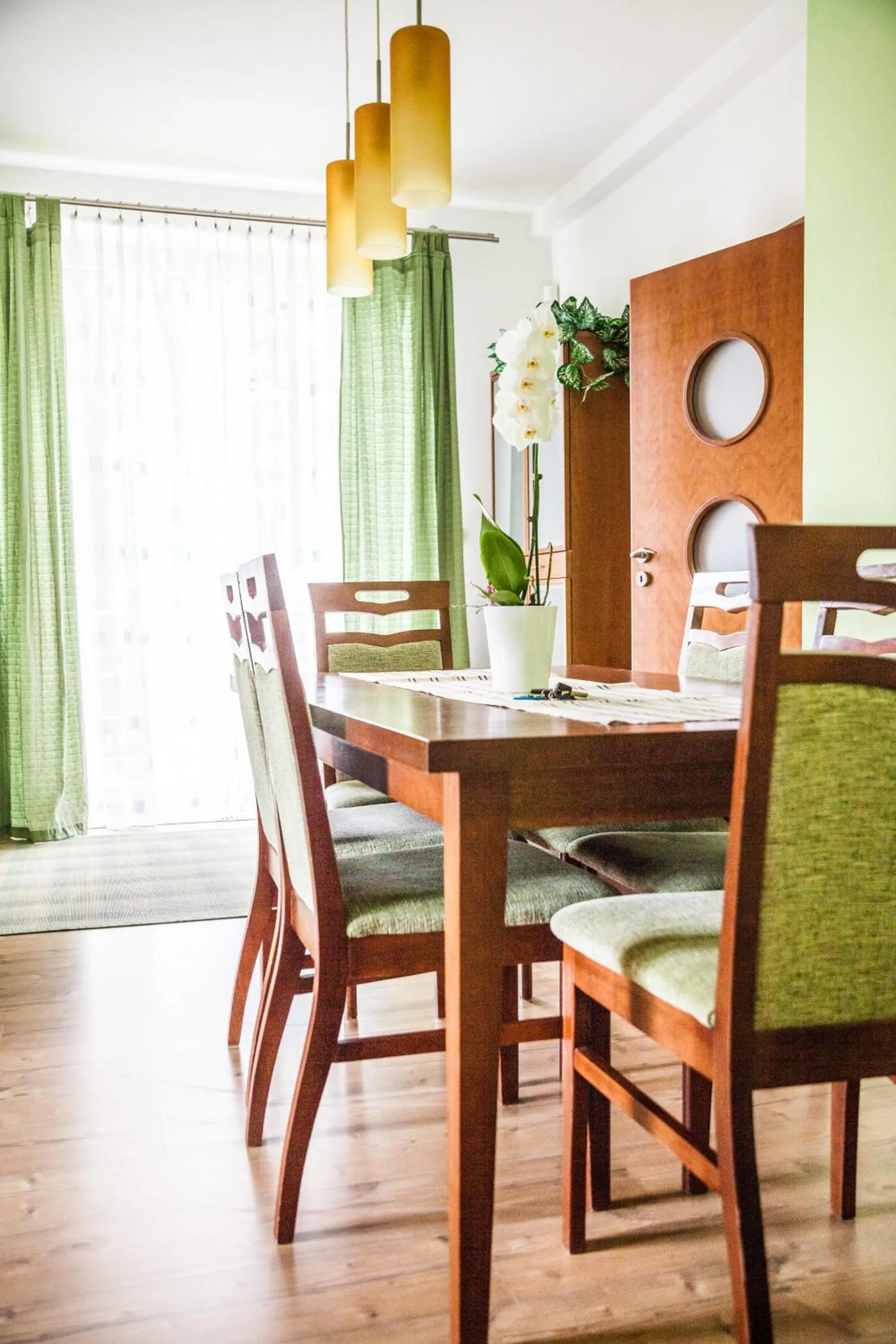Dining area in Apartmány U Červeného stromu
