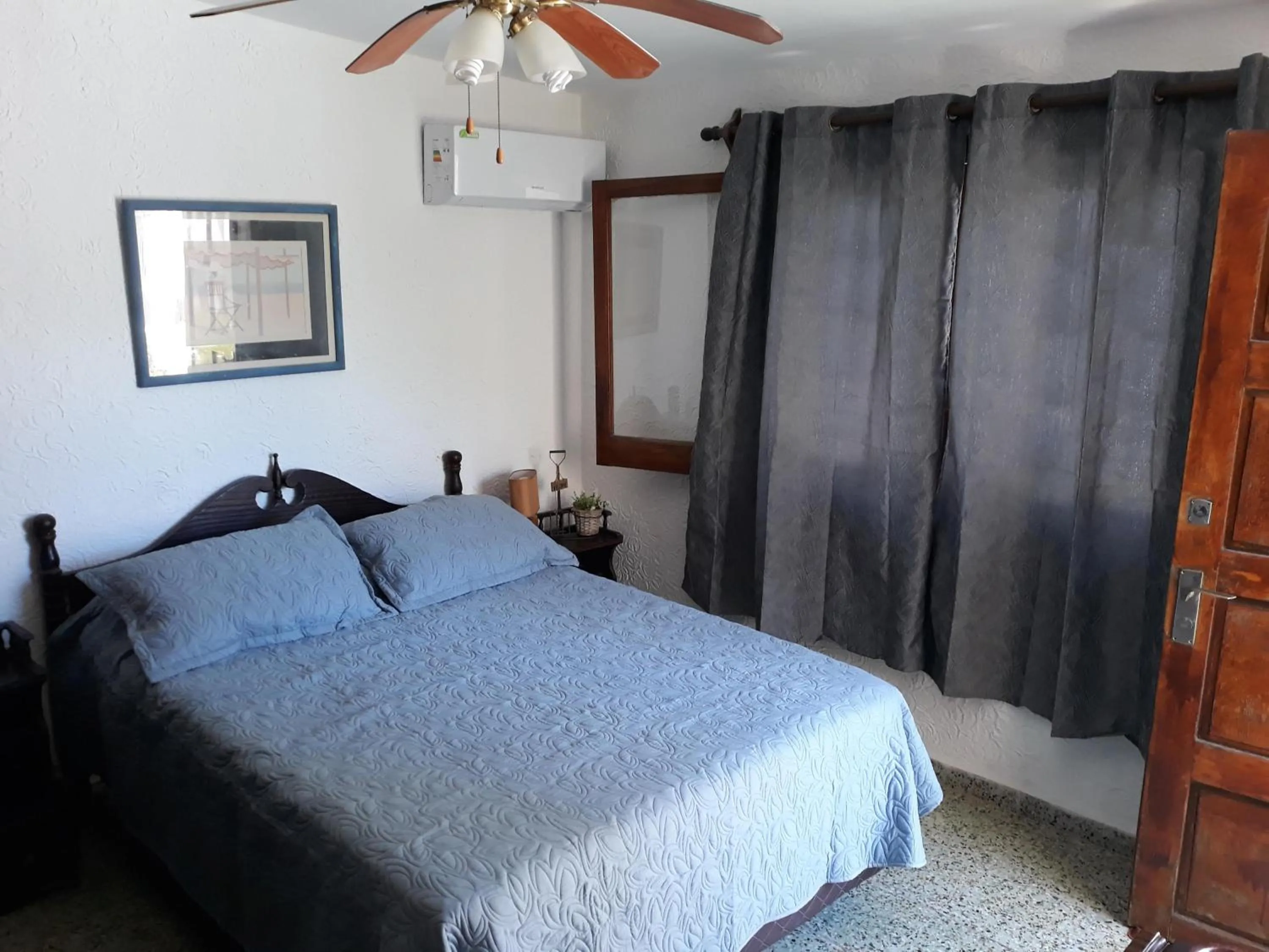 En Suíte - Habitación con baño privado - Entrada independiente