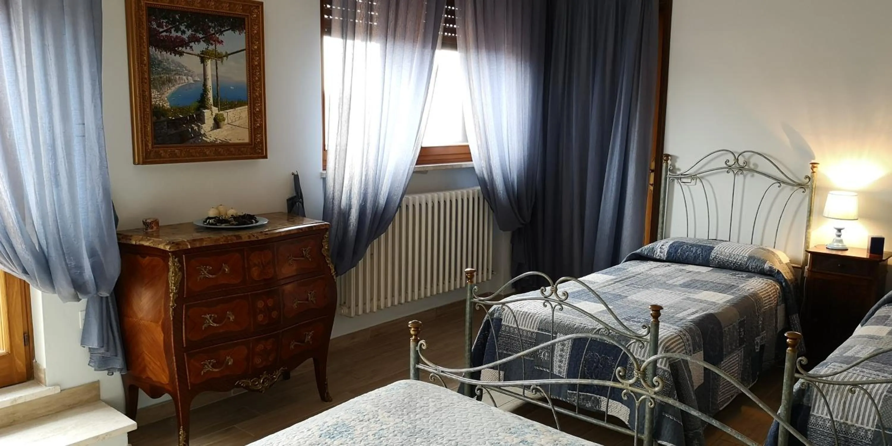 Photo of the whole room, Bed in B&B Paola e Francesco
