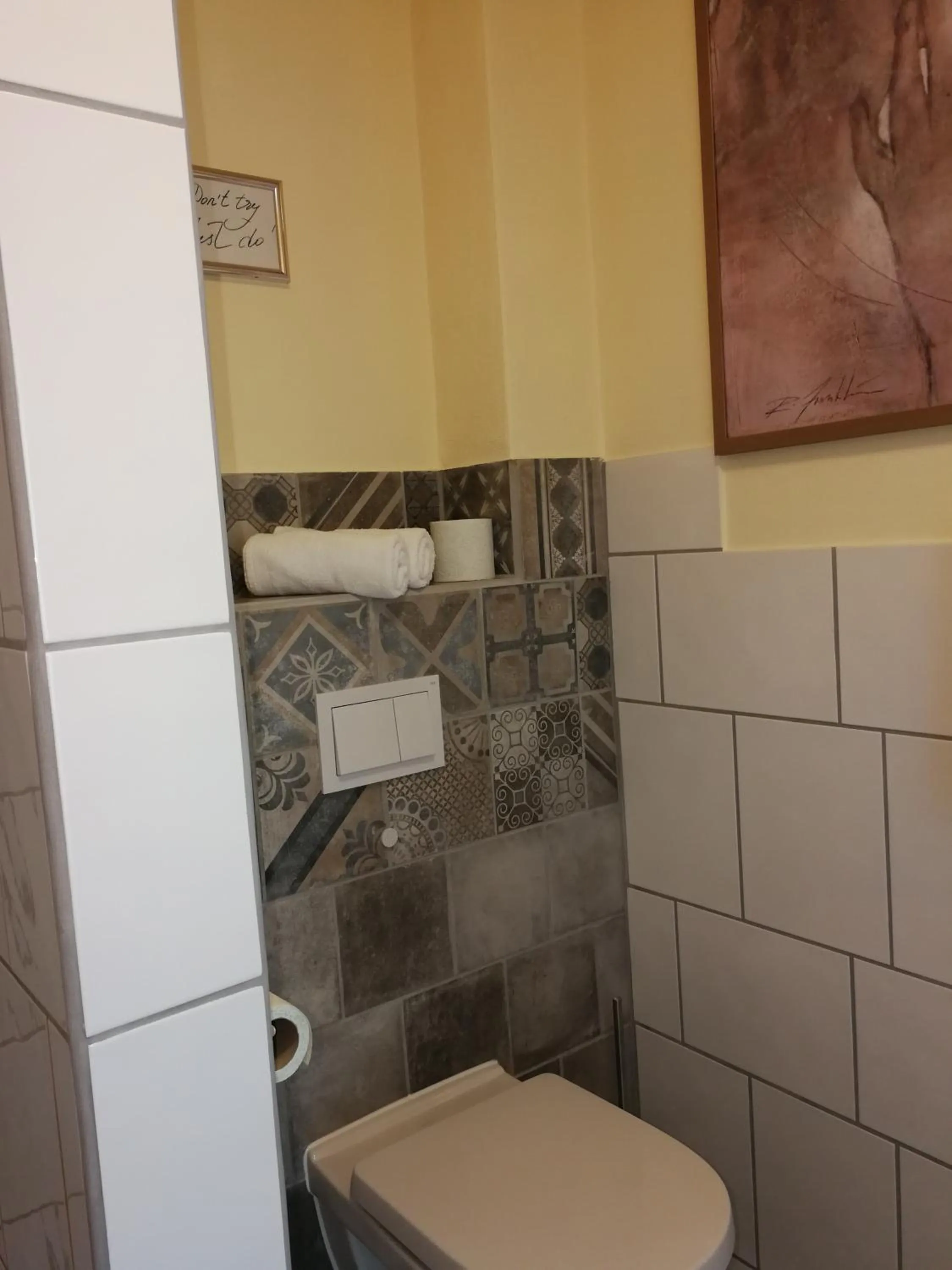 Toilet in Apartmenthaus in Walle