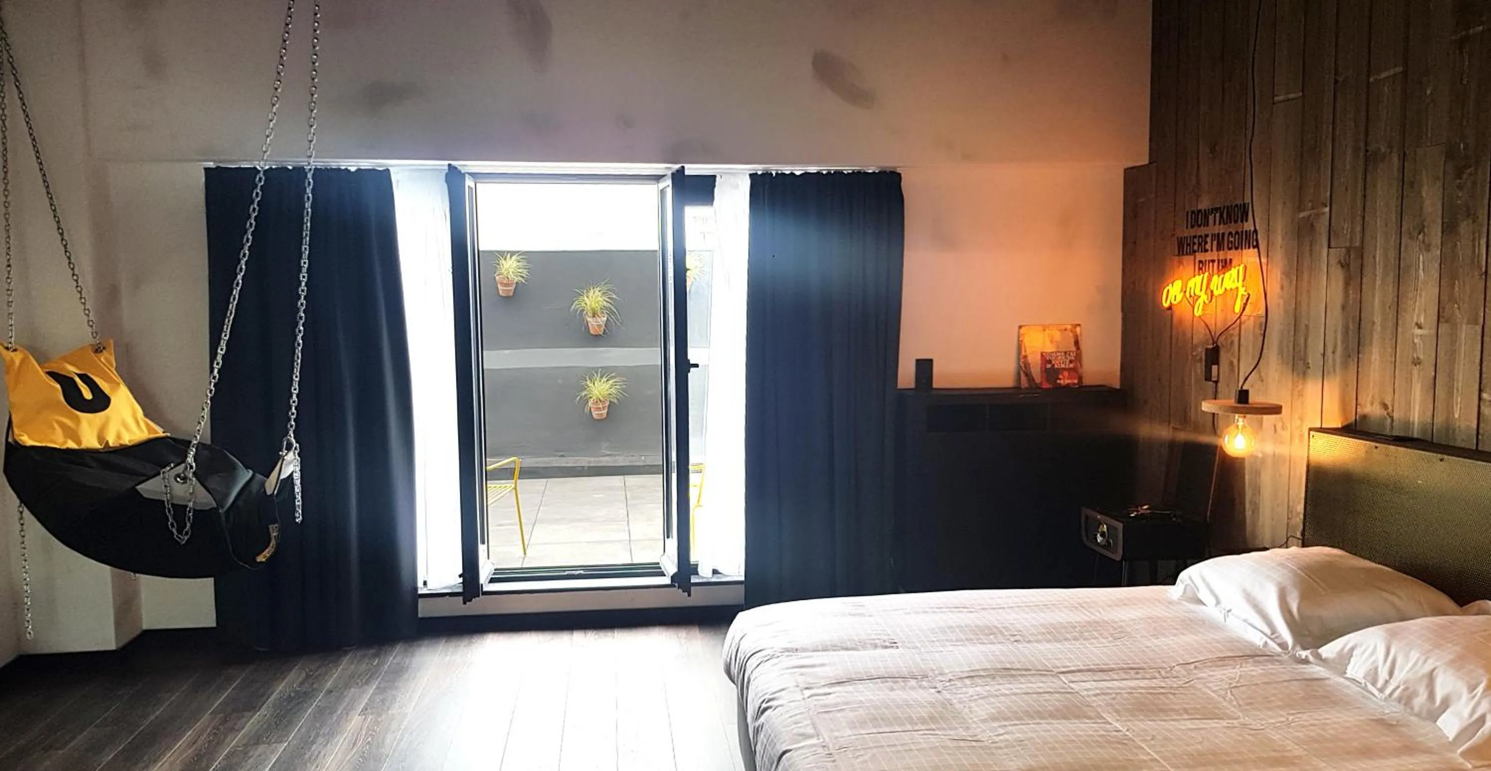 Bed in Upstairs Hotel